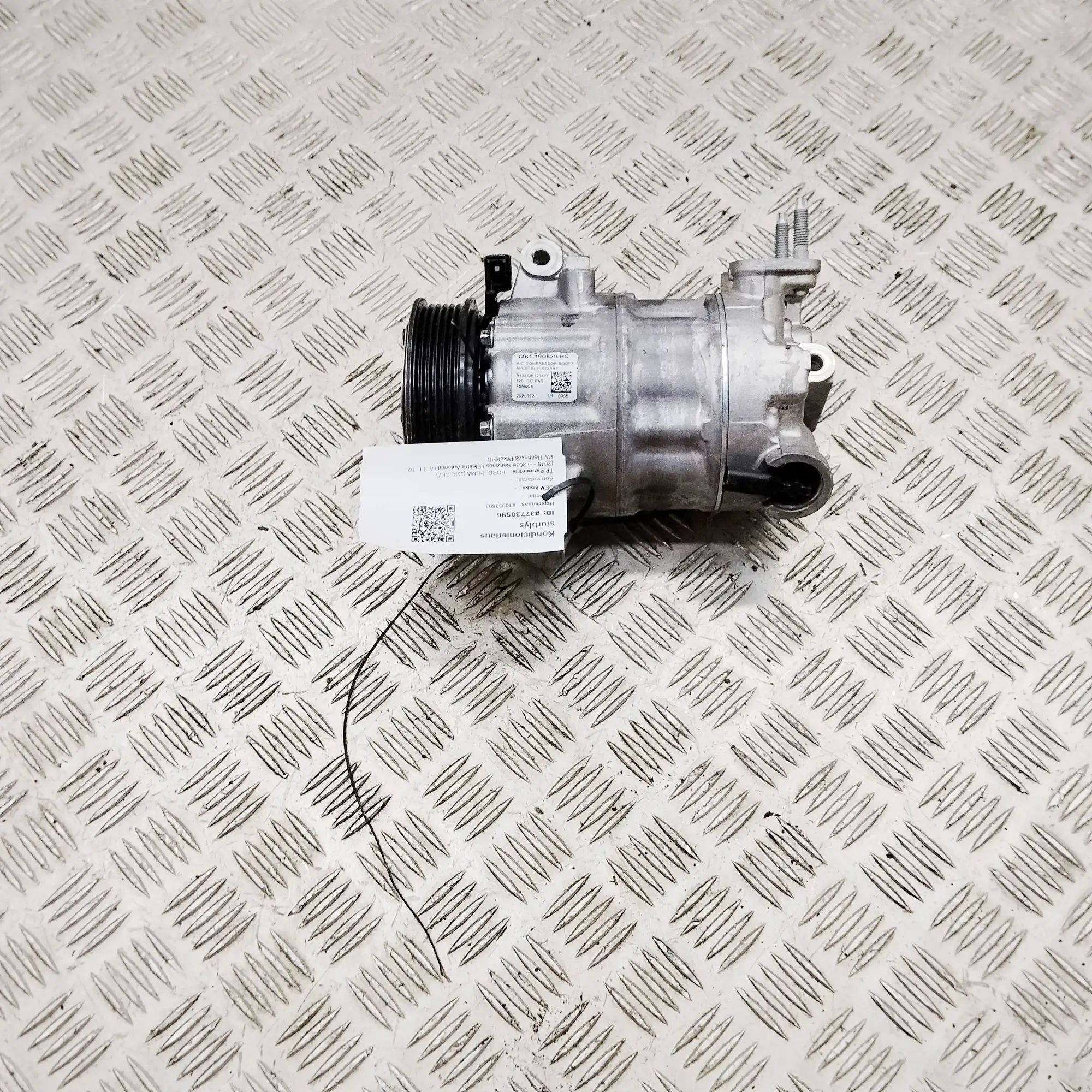 Ford Puma Air Condition A/C Pump JX61-19D629-HC Air Condition A/C Pump FORD PUMA...