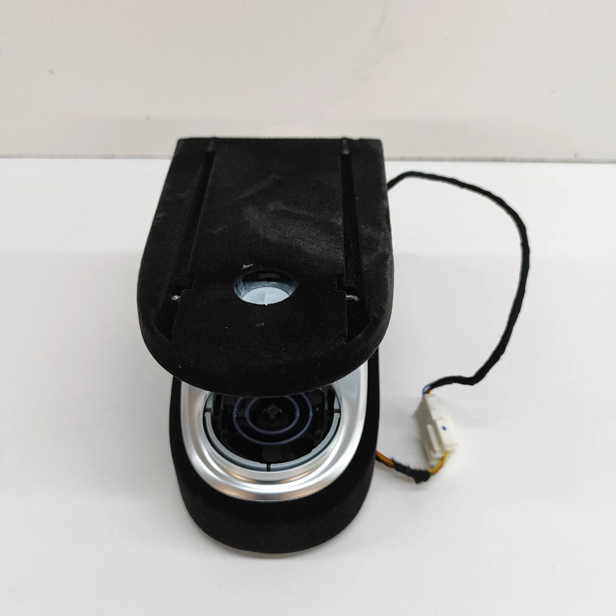 Mercedes-Benz EQC (N293) Other Interior Parts A2058900100 Other Interior Parts MERCEDES-BENZ ...