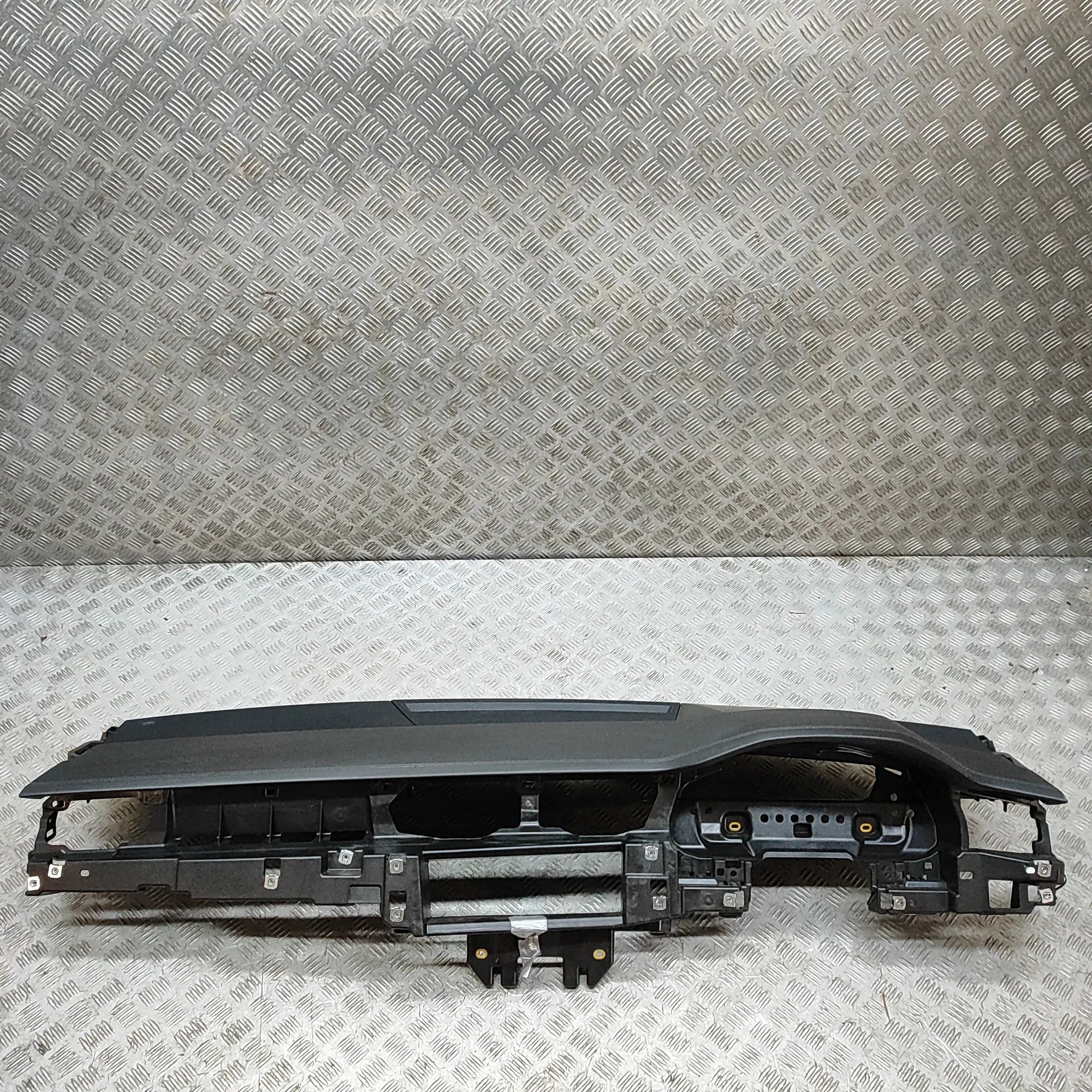 Audi A6 (C8) Dashboard 4K2857067B, 4K2857001B Dashboard AUDI A6 (C8 Av...