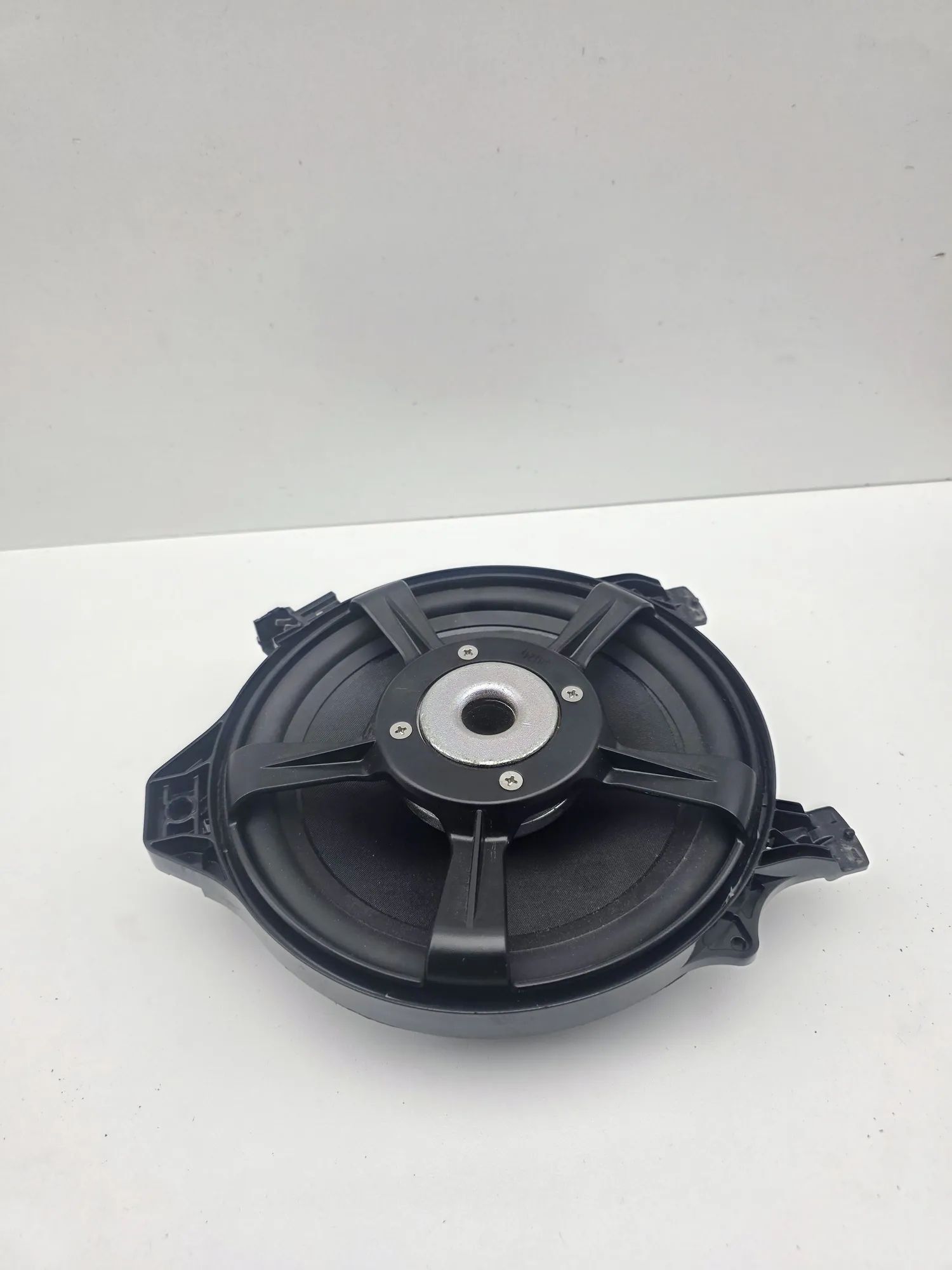 Mercedes-Benz A (W176) Left Side Floor Subwoofer A2228201802 Left Side Floor Subwoofer MERCEDES-...