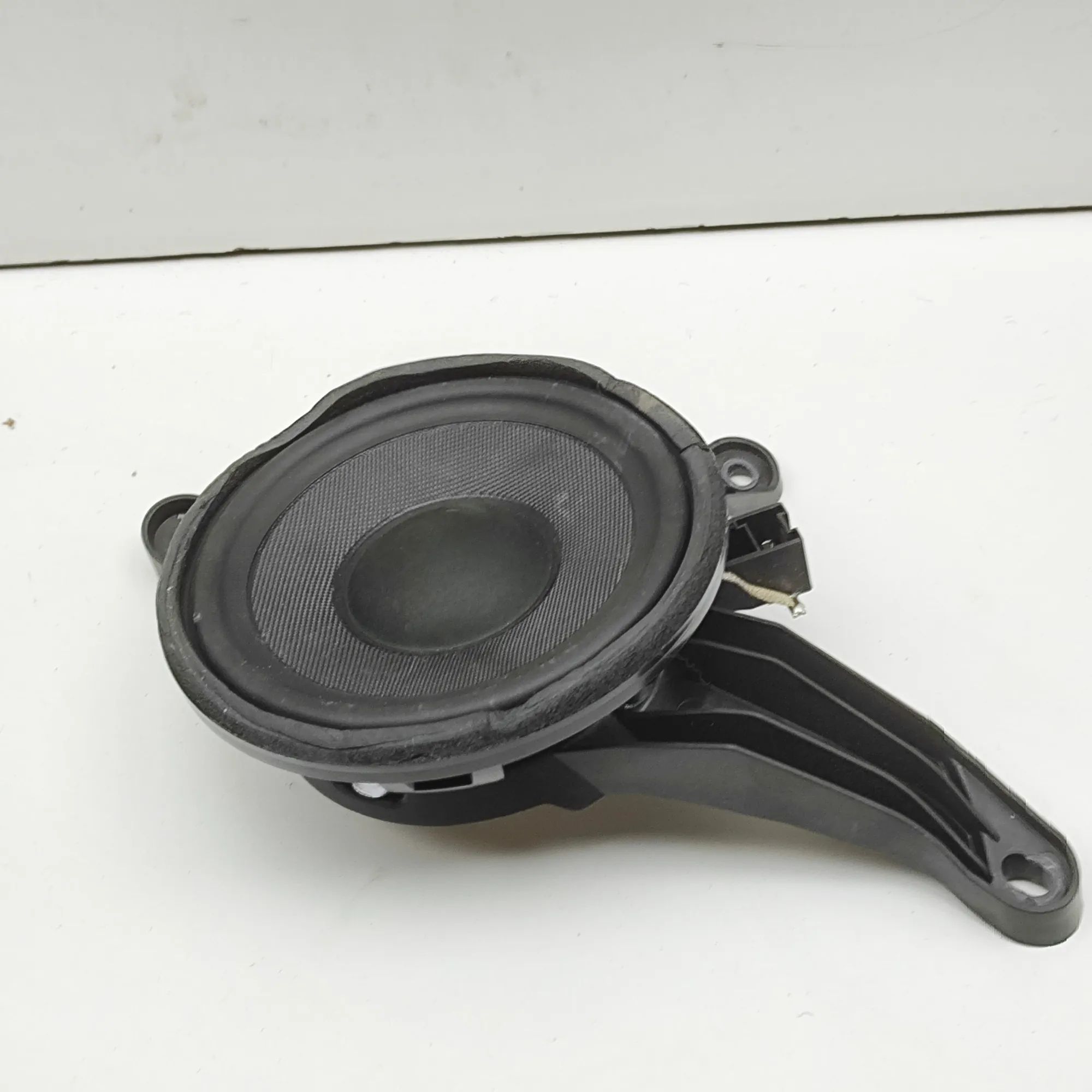 Mercedes-Benz A (W176) Rear Left Door Speaker A2228206702 Rear Left Door Speaker MERCEDES-BEN...