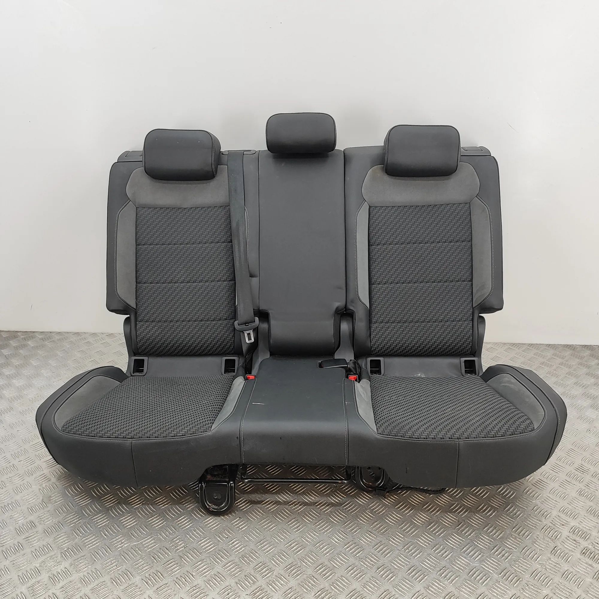 Volkswagen T-Cross Tagaiste (kompl.) 2GM881805BC, 2GM881405D Rear Seat VW T-CROSS (C...