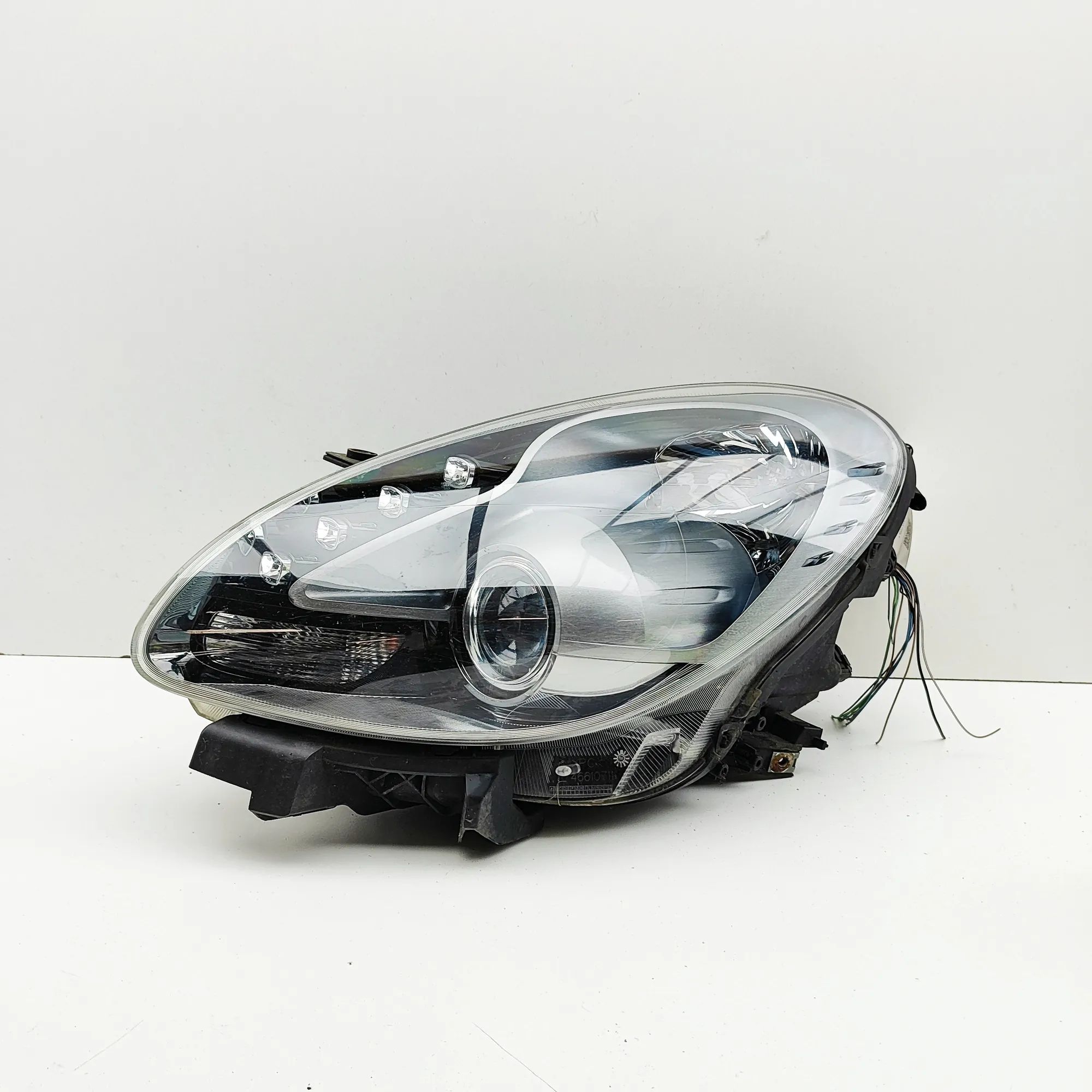 Alfa-Romeo Giulietta (940) Front Left Headlight 47932748, 47952748, 50530893 Front Left Headlig...