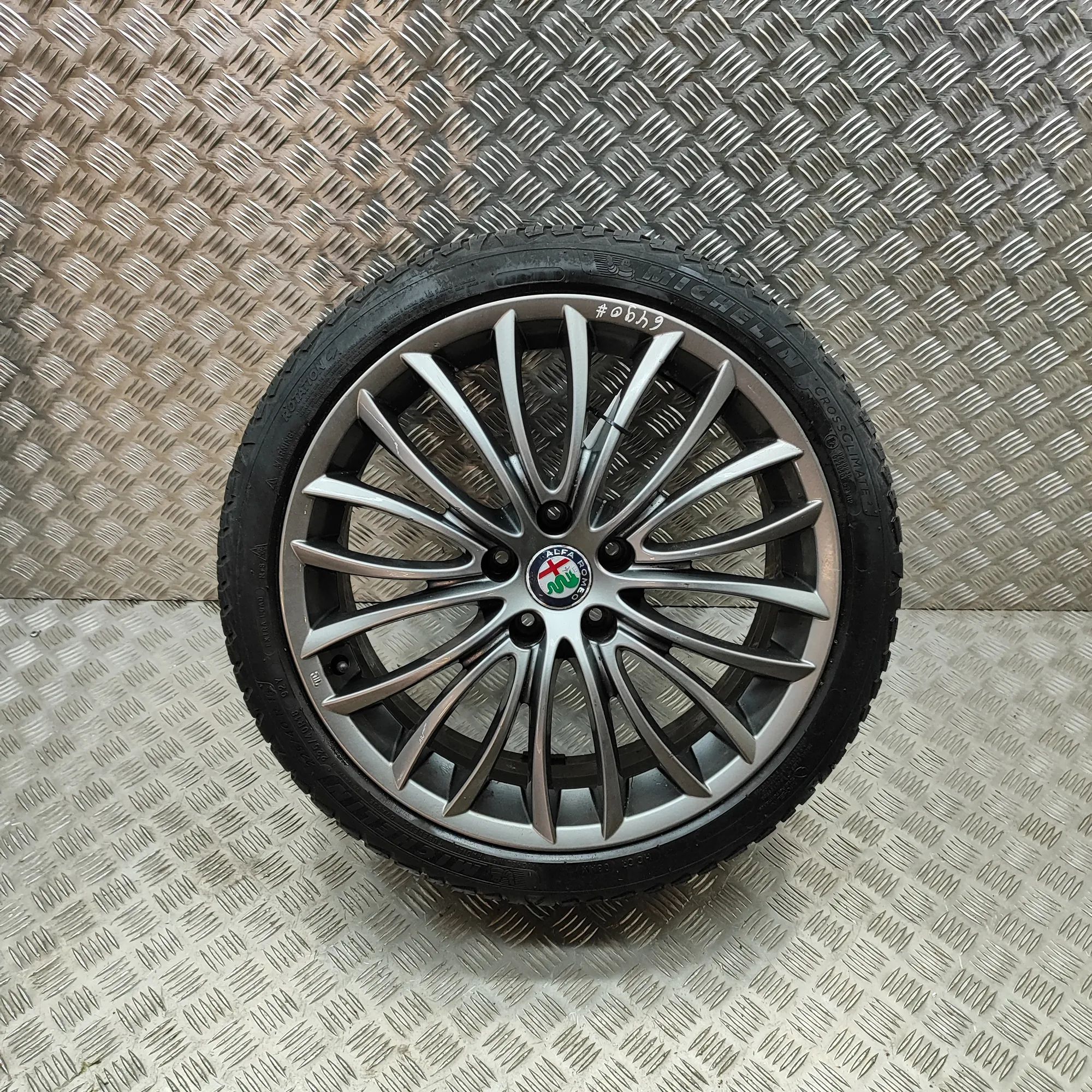 Alfa-Romeo Giulietta (940) Alloy Wheel 156112920 Alloy Wheel ALFA ROMEO GIULIETTA (940...