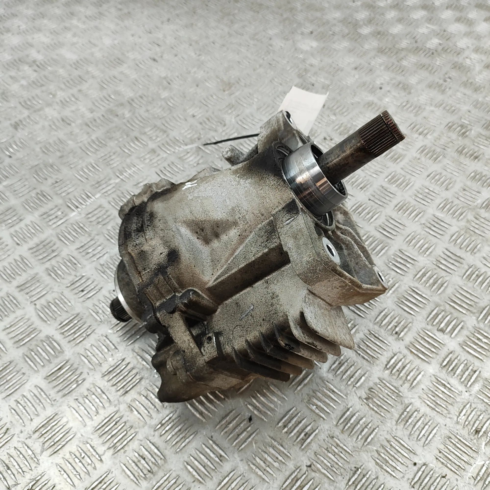Audi Q3 (8U) etutasauspyörästö 0A6409053 Front Differential AUDI Q3 (8U) (2011...