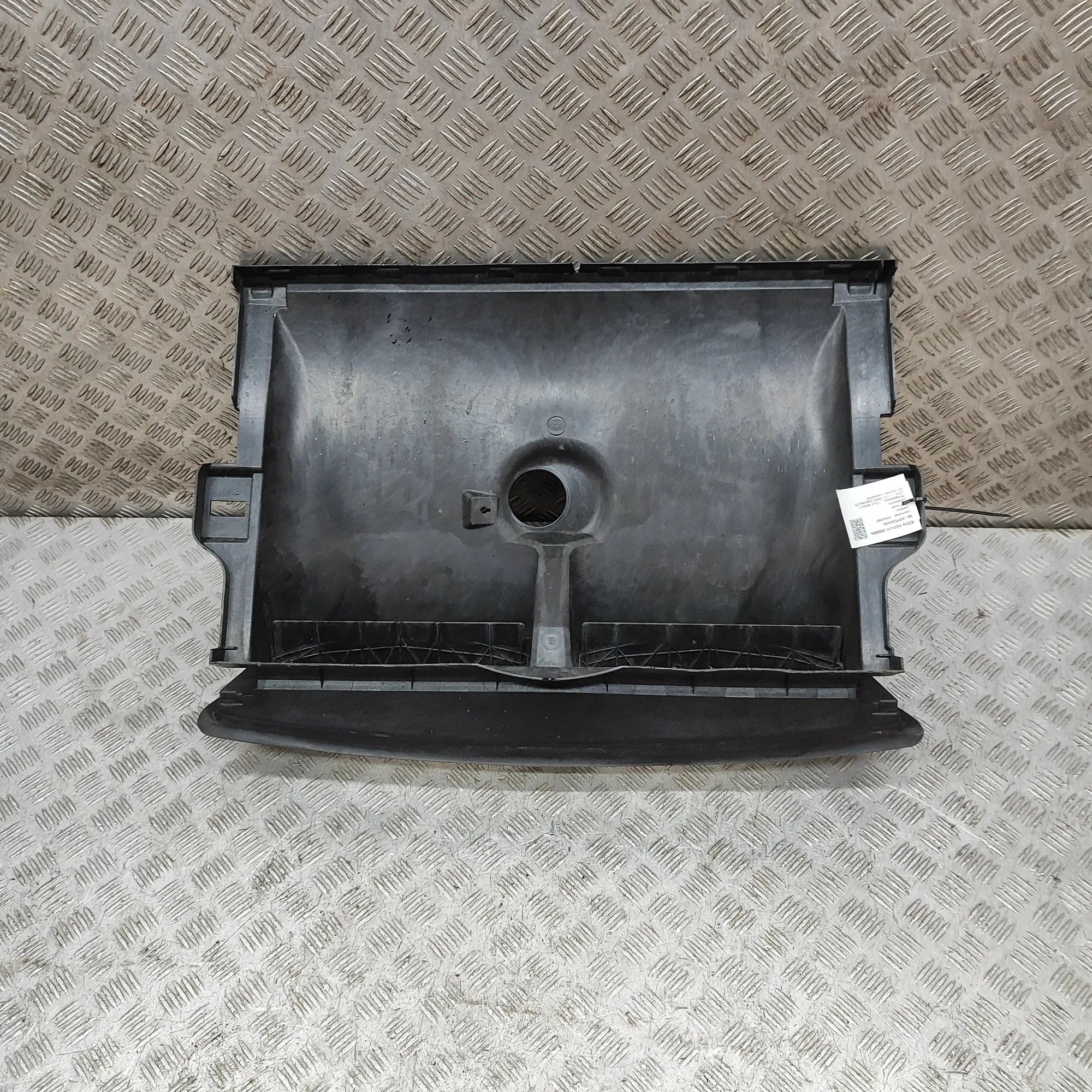 Tesla Model Y Radiator Air Intake Channel 1640667-00, 1640666-00-A Radiator Air Intake Ch...