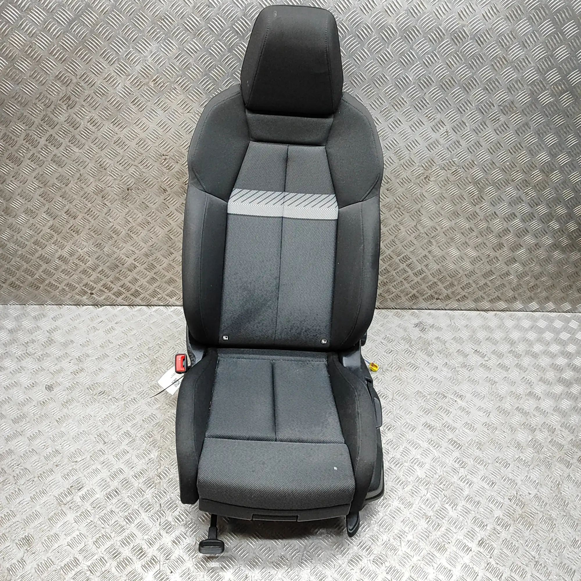 Audi Q4 e-tron Front Left Seat 89A881805S, 89A881405A, 5WA881105J Front Left S...