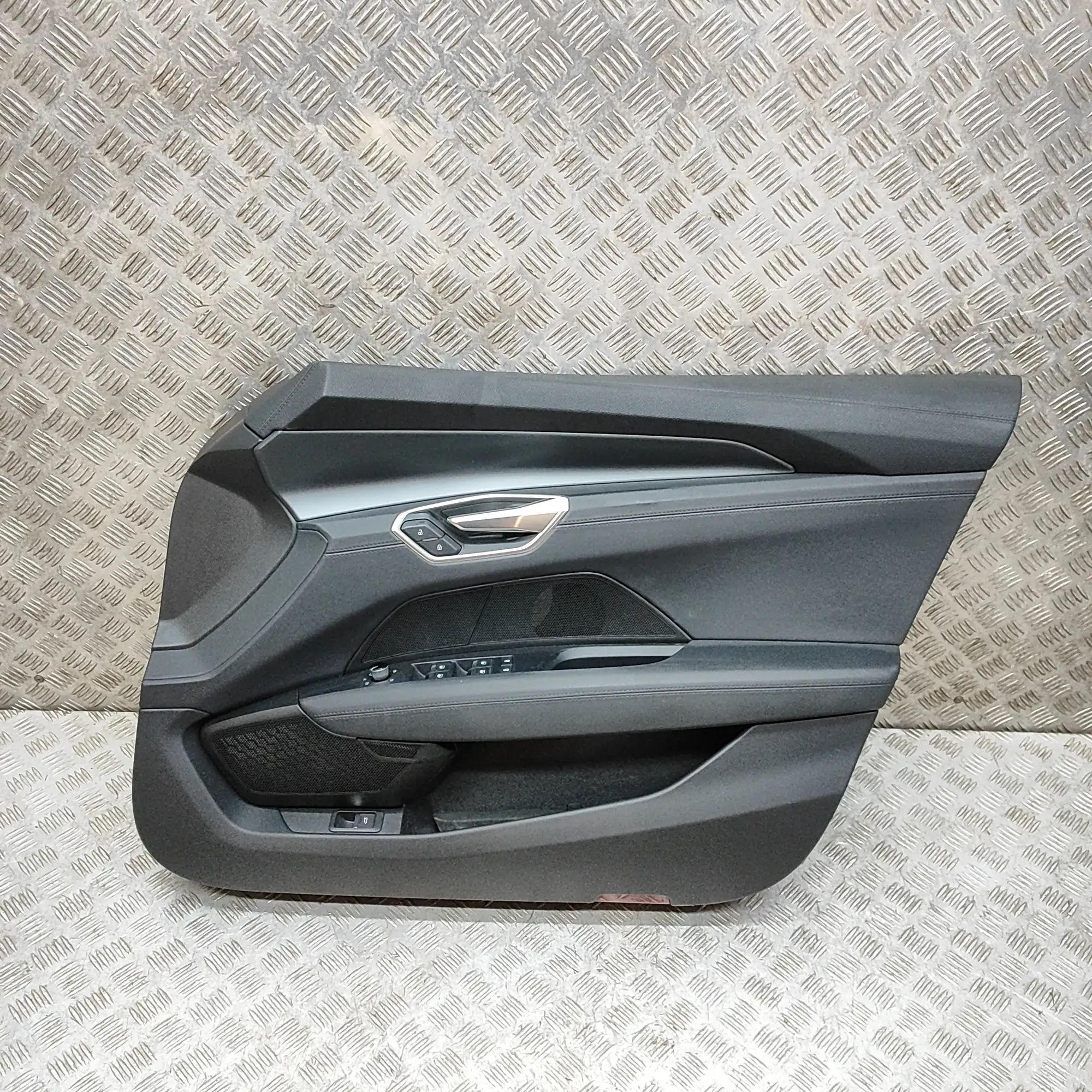 Audi e-tron GT (FW) Front Right Door Panel 4J3868018, 4J3867118, 4J3867106 Front Right Doo...
