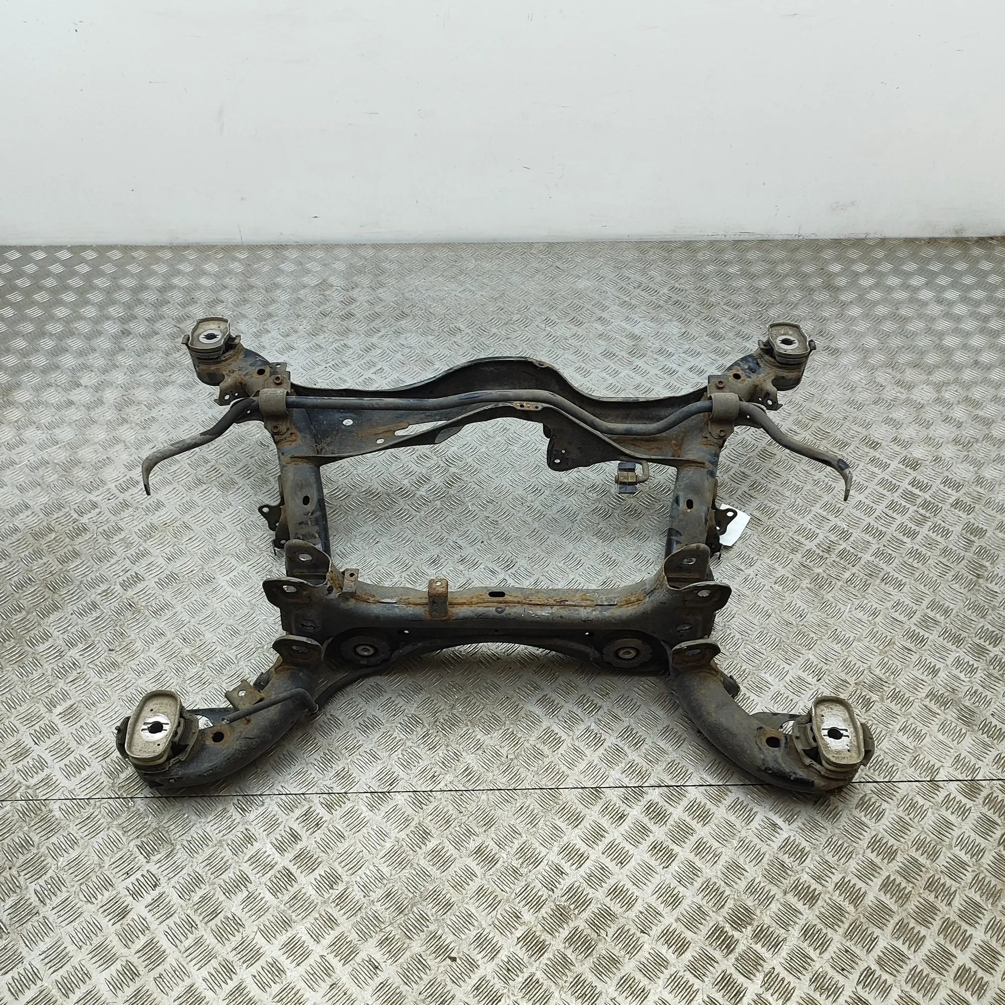 Audi A6 (C7) Rear subframe 4N0511305AB, 4K0505235AM Rear Subframe AUDI A6 ...