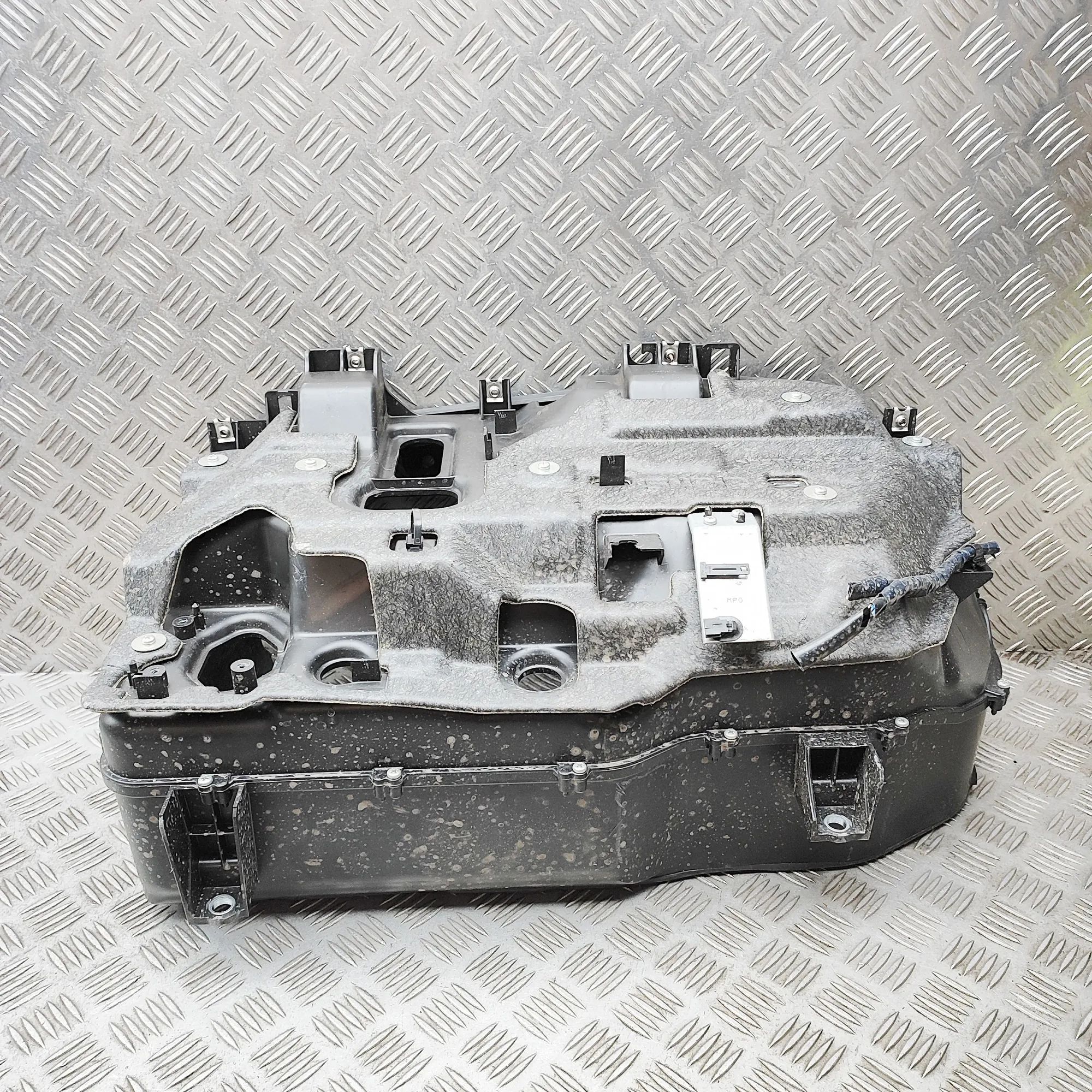 Nissan Ariya Other Body Parts 27227-5MP3A Other Body Parts NISSAN ARIYA (FE0)...