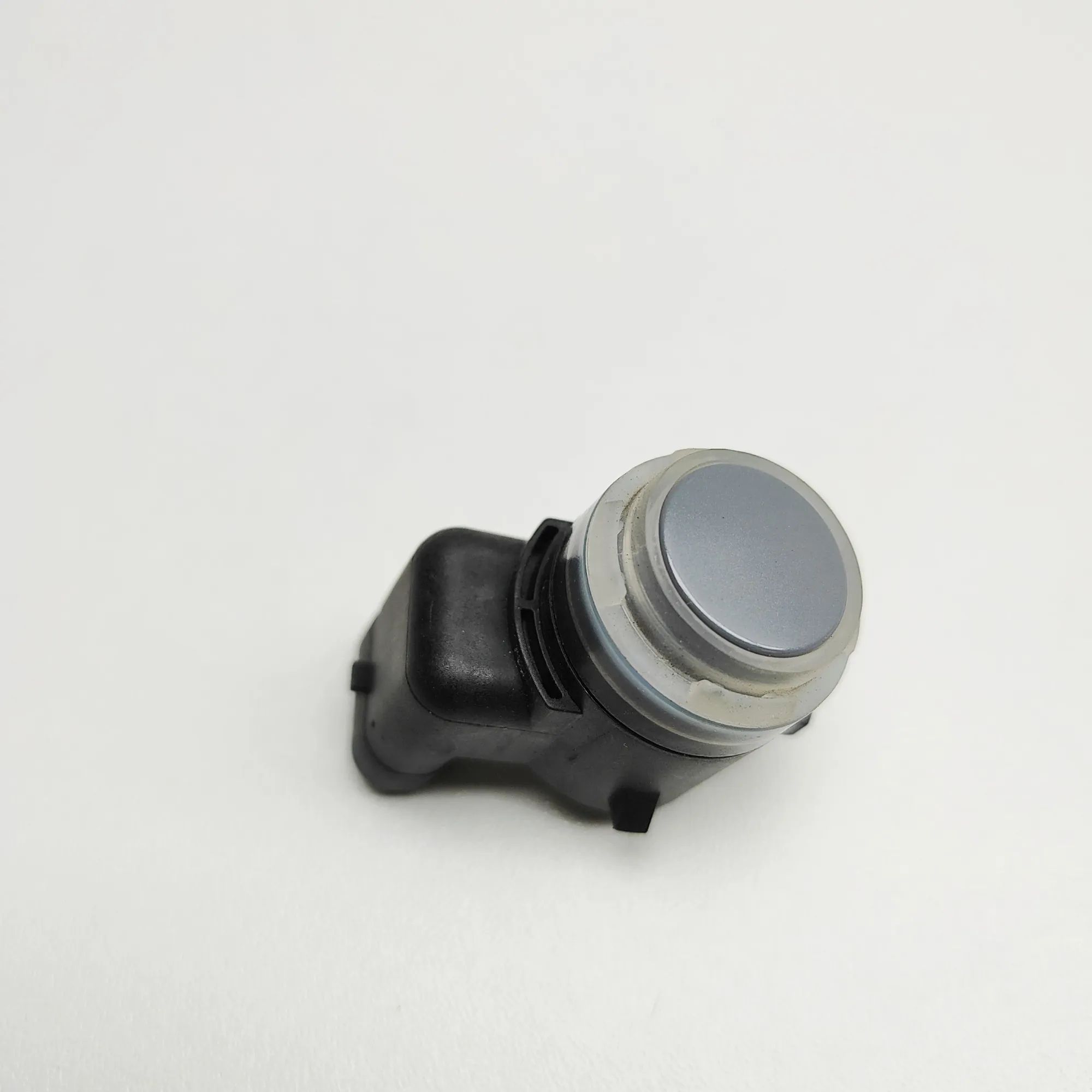 Nissan Ariya Front Parking Sensor 28438-5761R, 284385761R Front Parking Sensor NI...