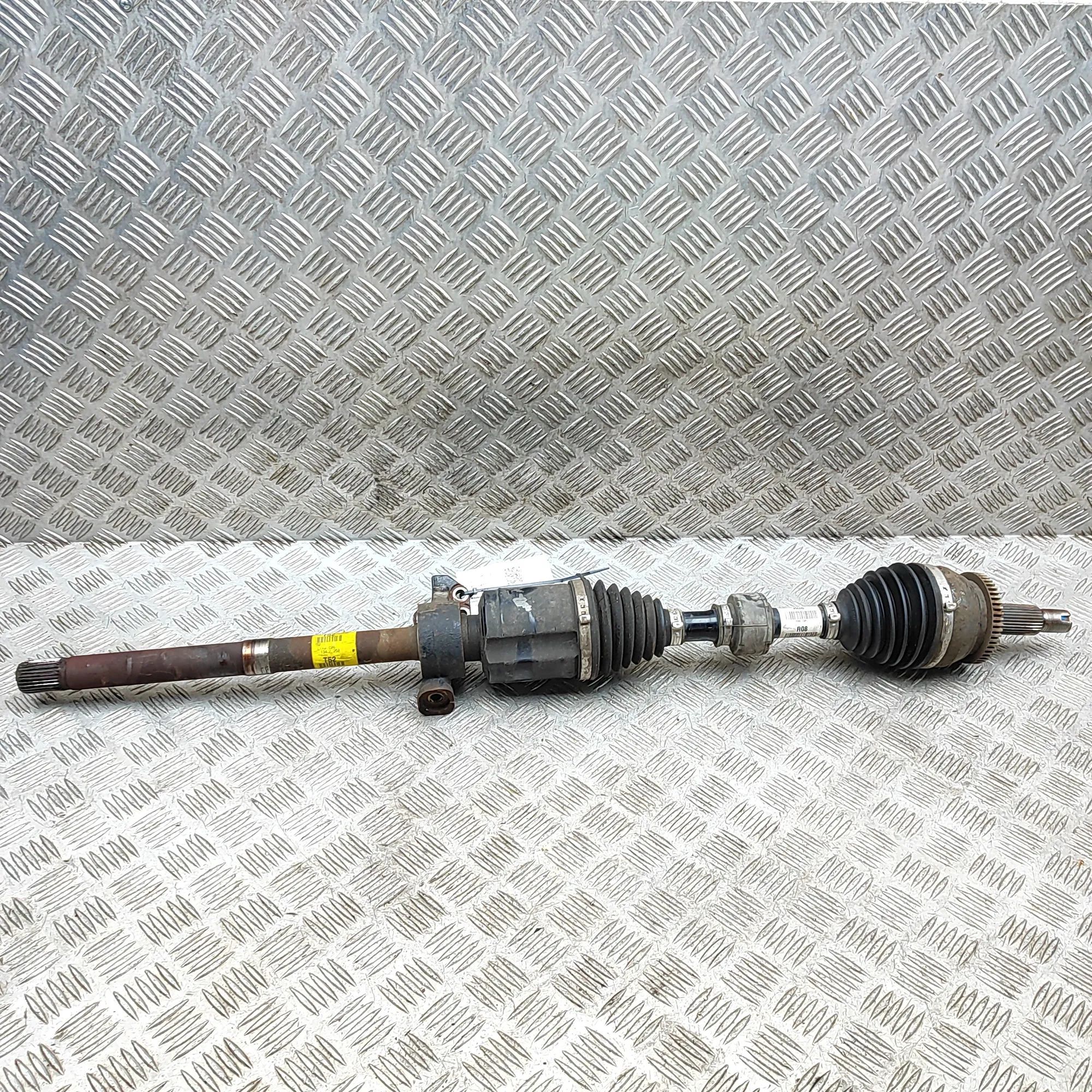 Hyundai Santa Fe Front Right Driveshaft 49501-2W080, 49560-2W080 Front Right Driveshaft...