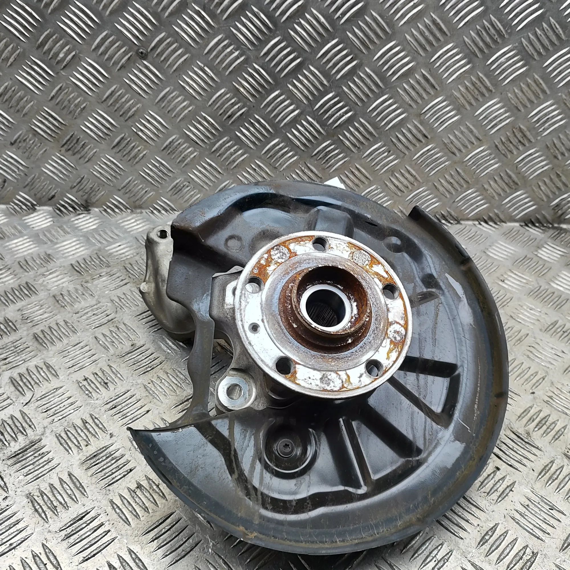 Audi A3 (8Y)  Rear Right Wheel Hub 5Q0615612, 5WA505436G, 5WA505436, 5WA501611, 5Q...
