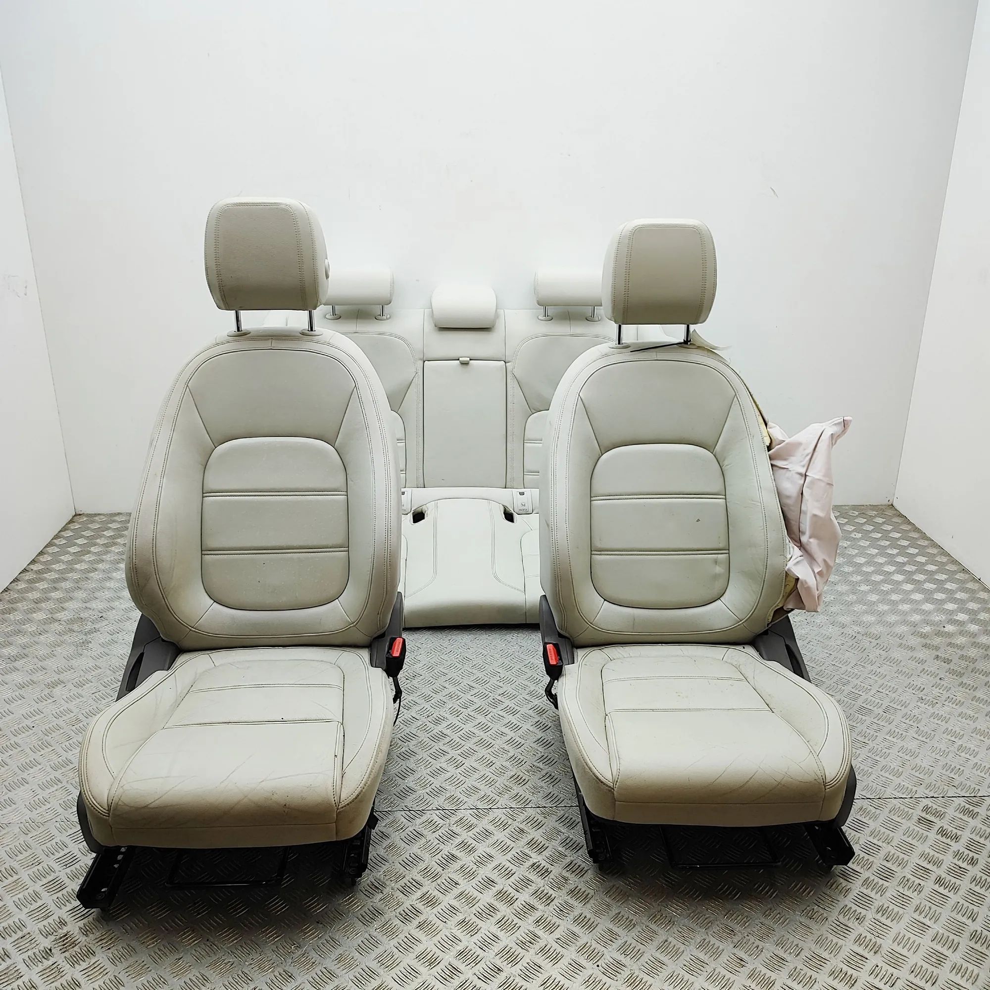 Jaguar XE Seat Set FK72-600C98-AD, GX73-613A38-AB, FK72-61014-BE S...