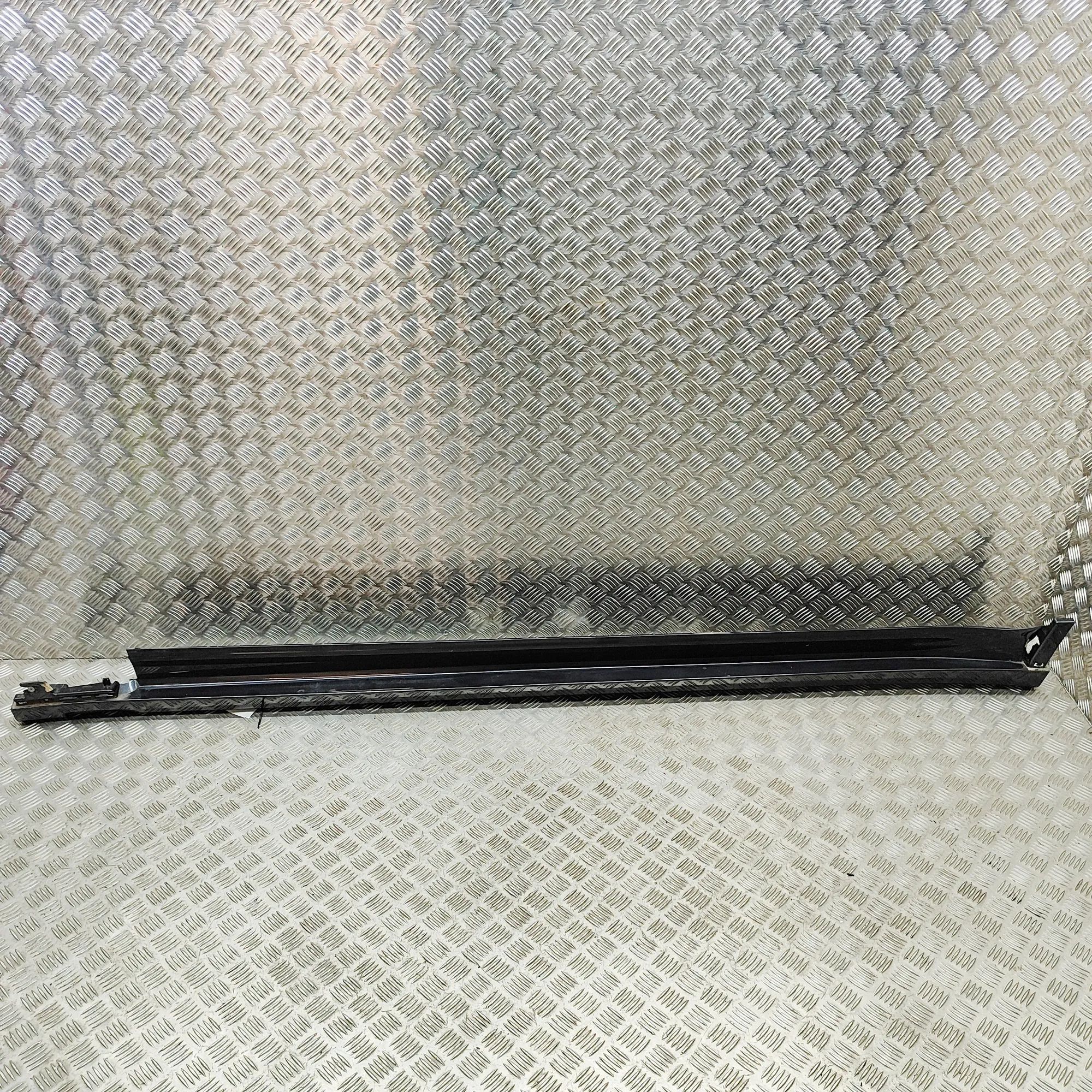BMW X4 (G02) Left Side Plastic Sideskirt Cover 8064813, 8091995 Left Side Plastic Sideskirt Co...