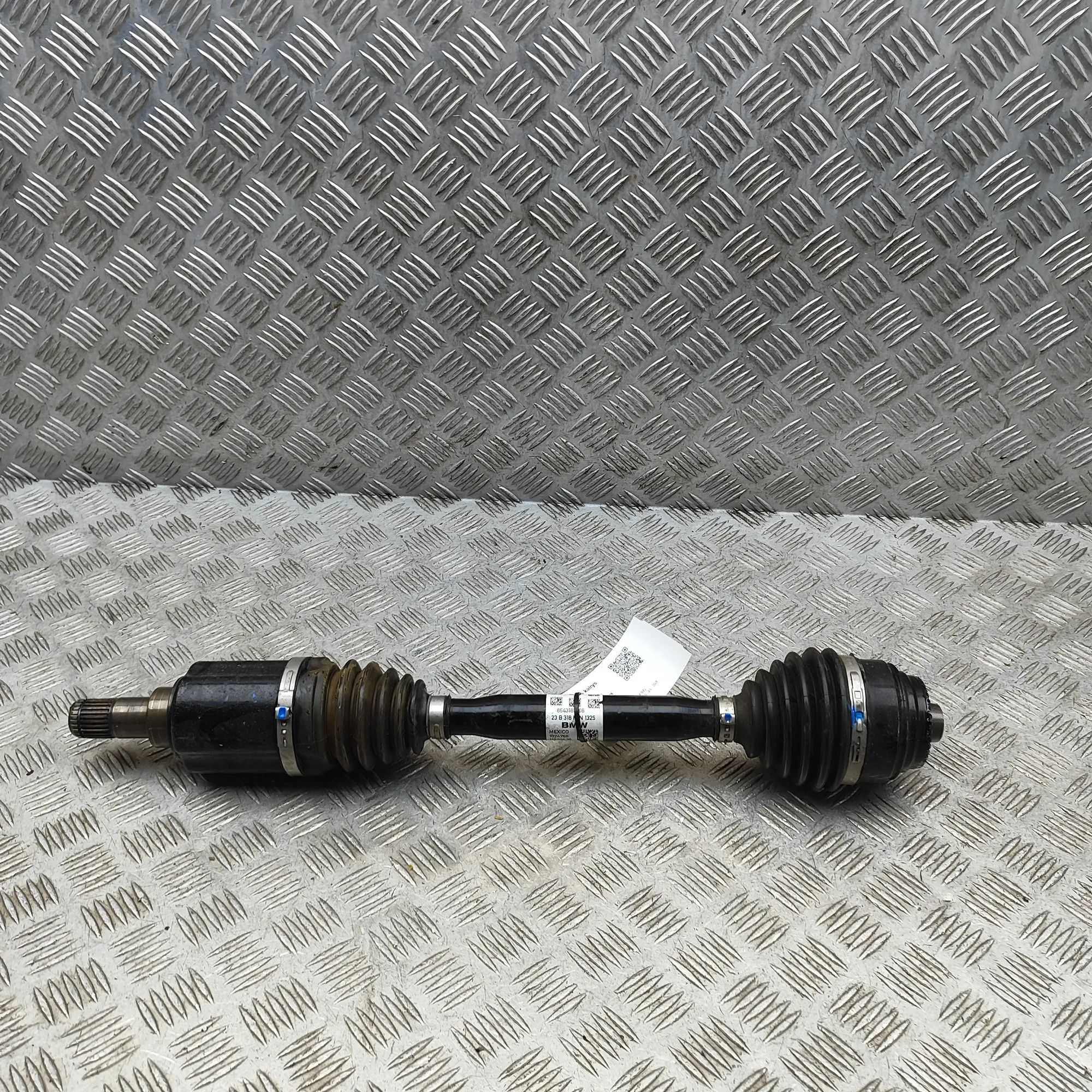BMW X3 / iX3 (G01) Front Left Driveshaft 8643183 Front Left Driveshaft BMW X3 (G01, F97)...