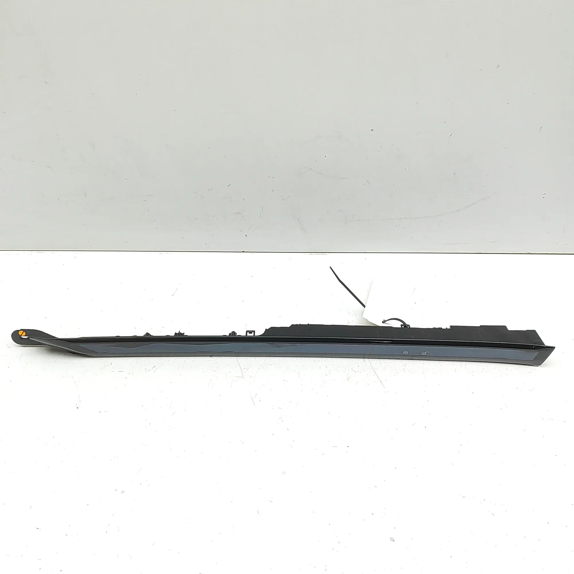 BMW 5 (G30 / G31) Front Left Door Panel Trim 5B4AF72 Front Left Door Panel Trim BMW 5 SERIES...