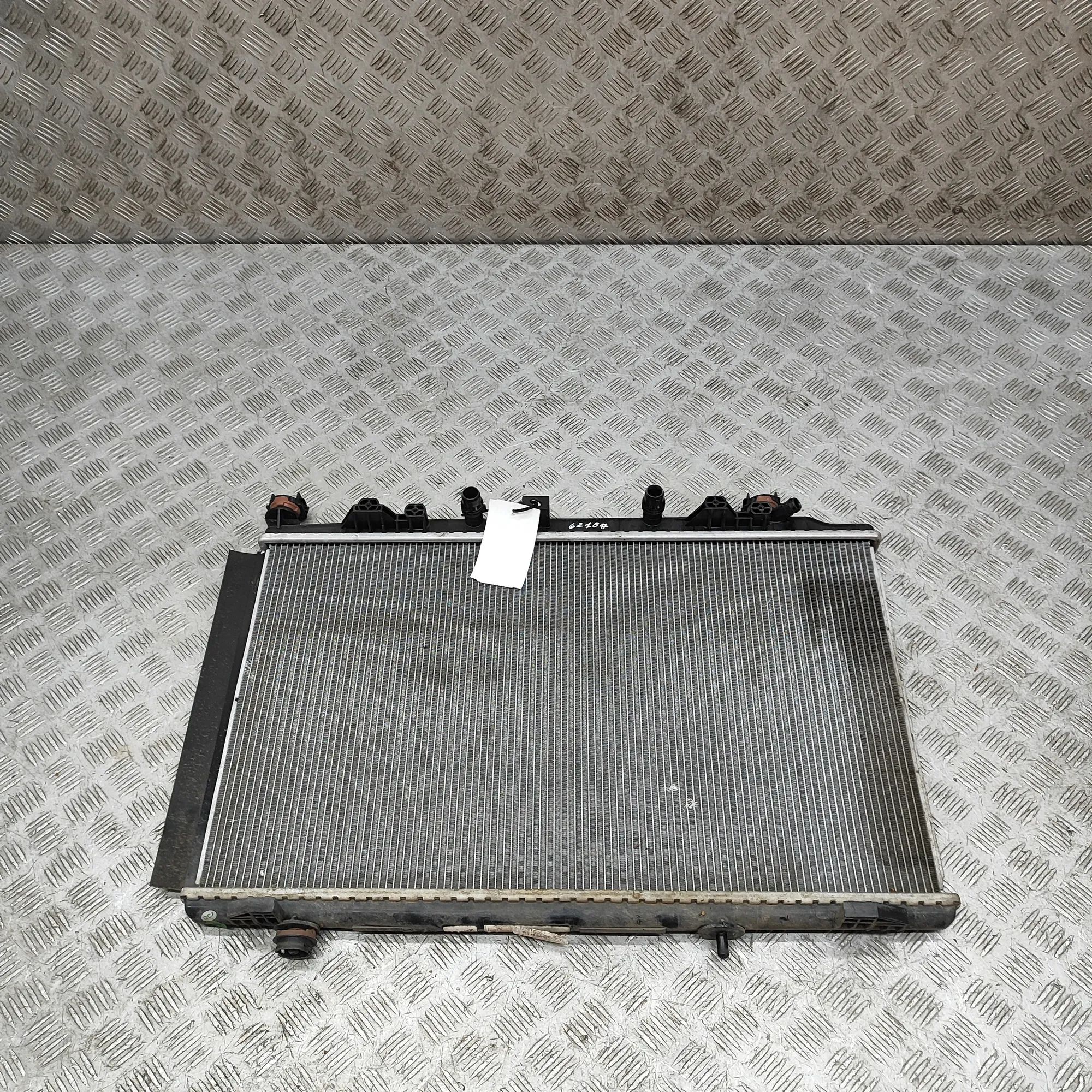 Peugeot 2008 Cooling Radiator 982111158A, 982111158A-036, 9841876280 Cooling ...
