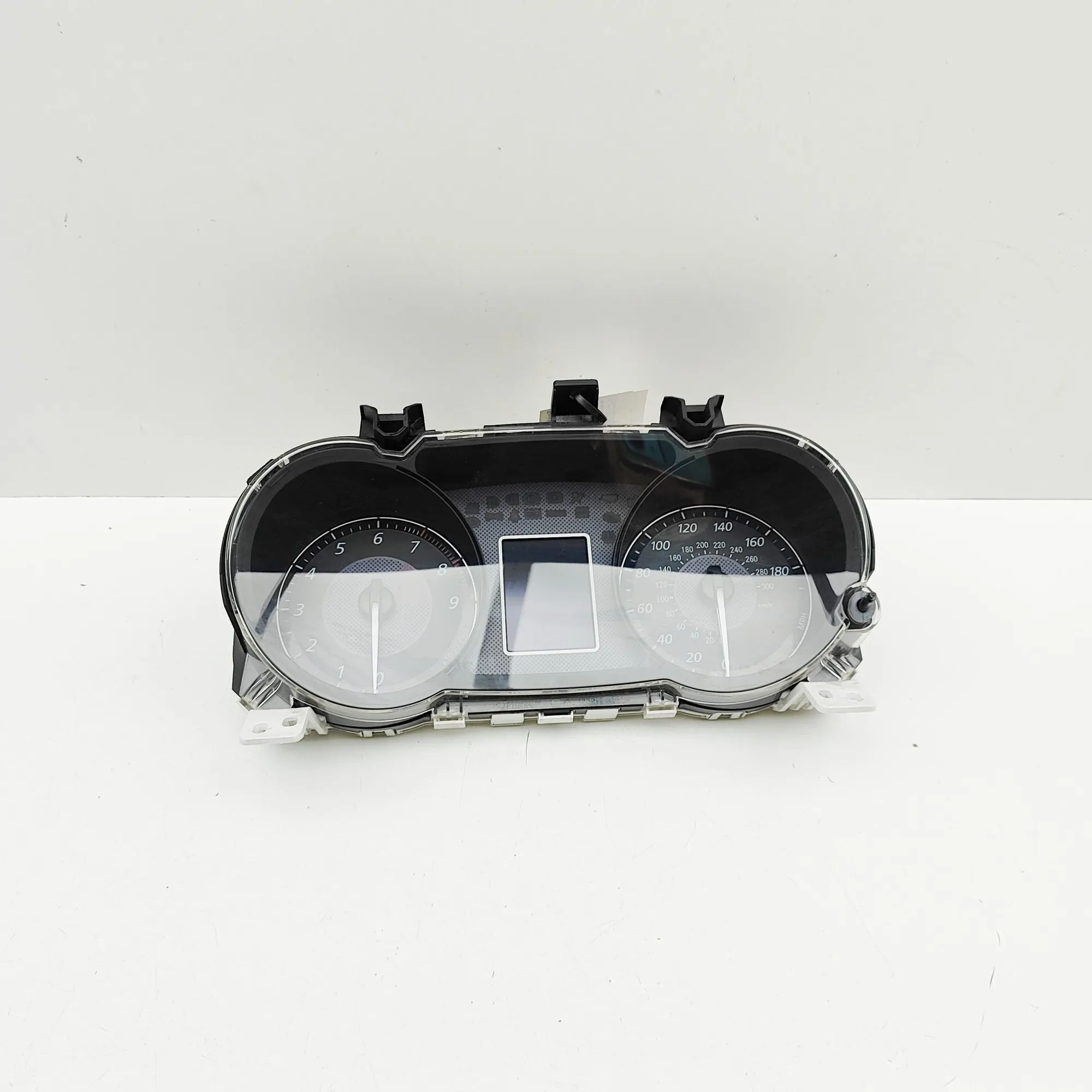 Mitsubishi Lancer Instrument Cluster Speedometer 8100A647 Instrument Cluster Speedometer MITSUBI...