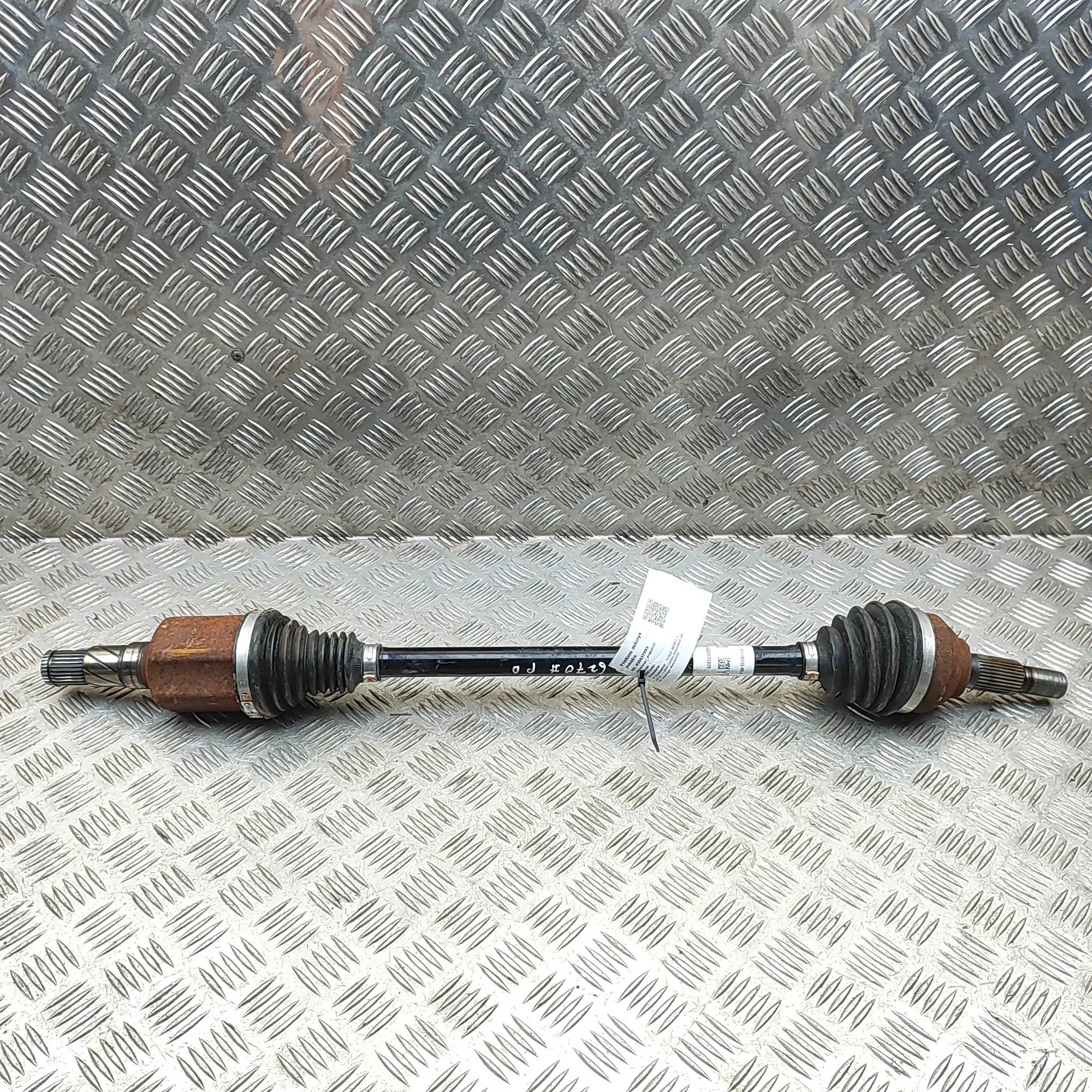 Tesla Model Y Front Right Driveshaft 1188115-99-A Front Right Driveshaft TESLA MODEL...