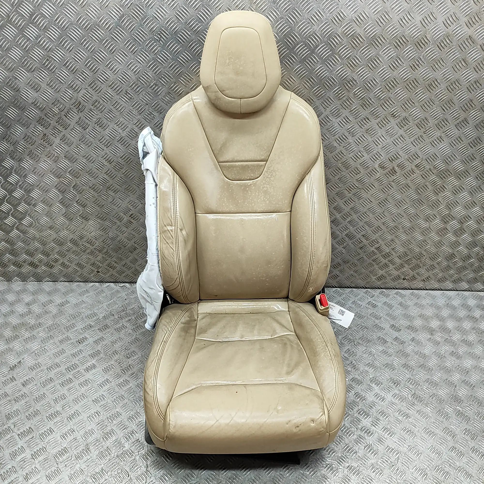 Tesla Model X Front Right Seat 1109761-03-C Front Right Seat TESLA MODEL X (20...