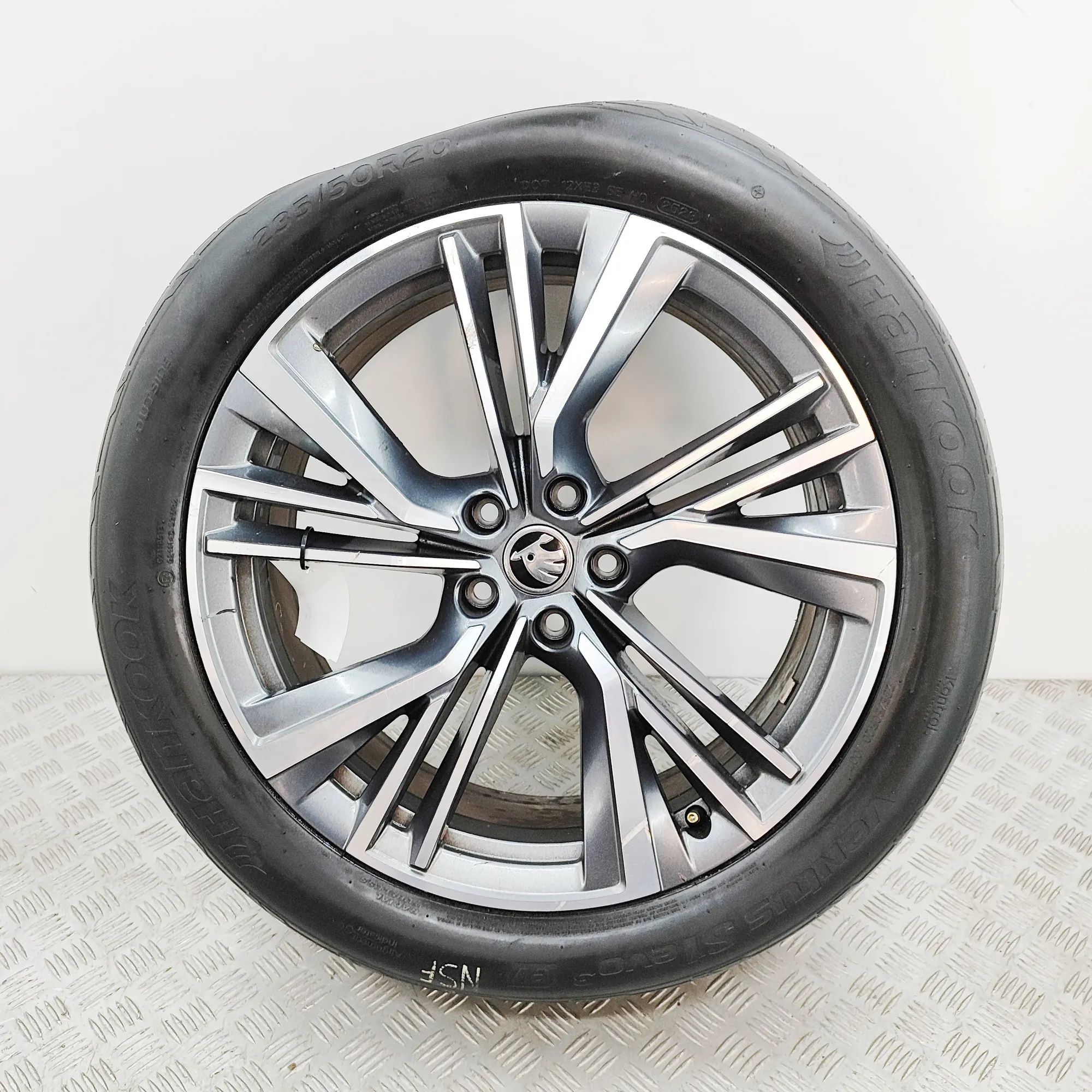 Skoda Enyaq Alloy Wheel 5LA601025 Alloy Wheel SKODA ENYAQ (iV SUV 5AC, ...