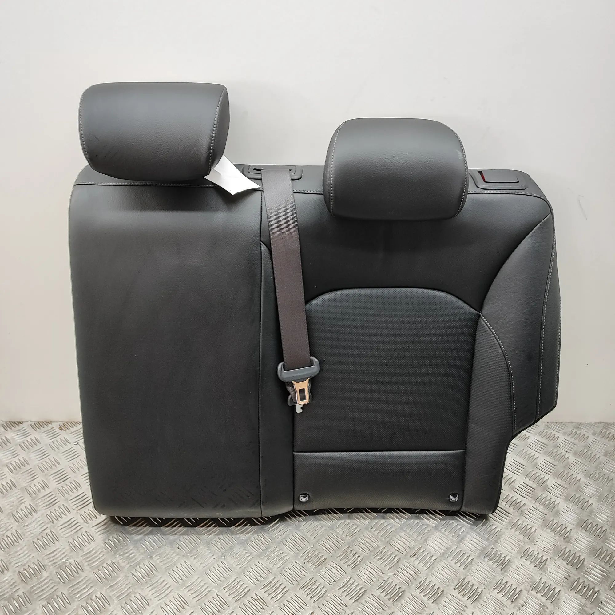 Kia Soul Rear seat 89300-J2440, 89300-J2440-SO1 Rear Seat KIA SOUL...