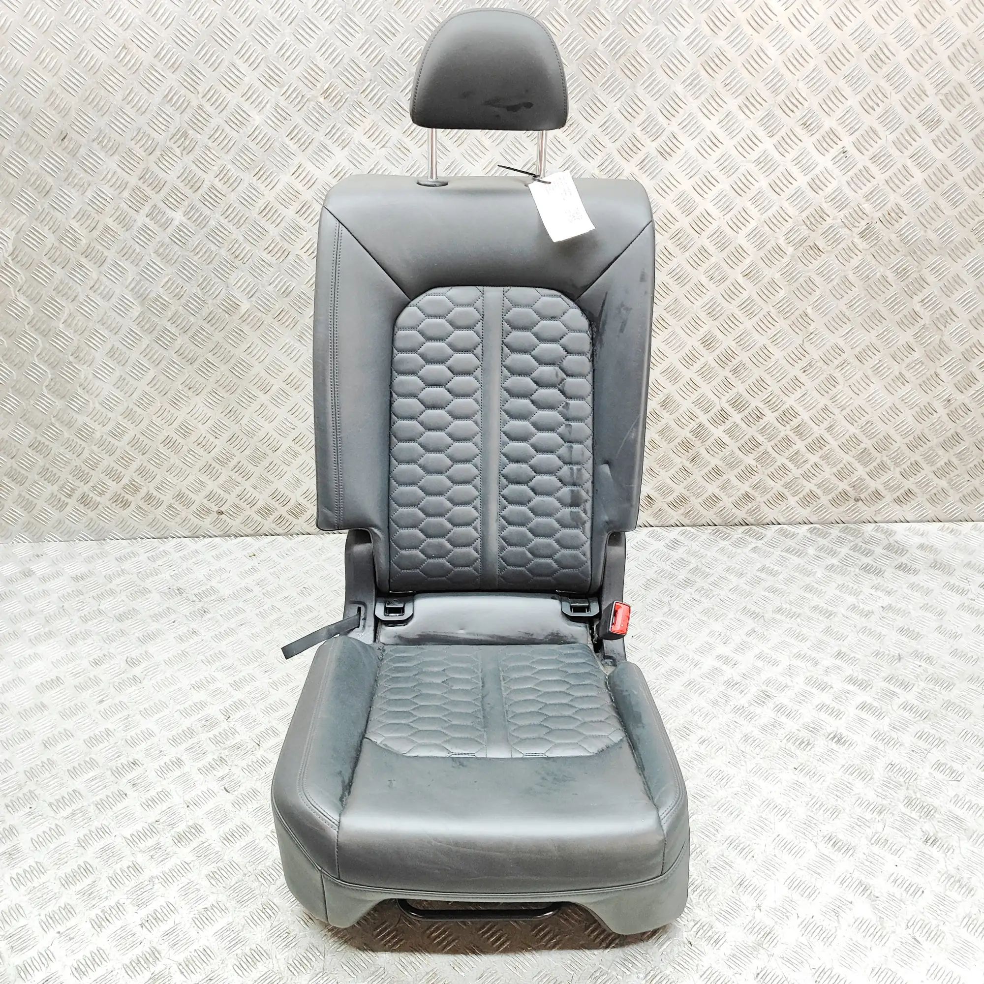 Audi Q3 (F3) Заднее сиденье 83A885062 Rear Seat AUDI Q3 (Sportback F3N) (20...