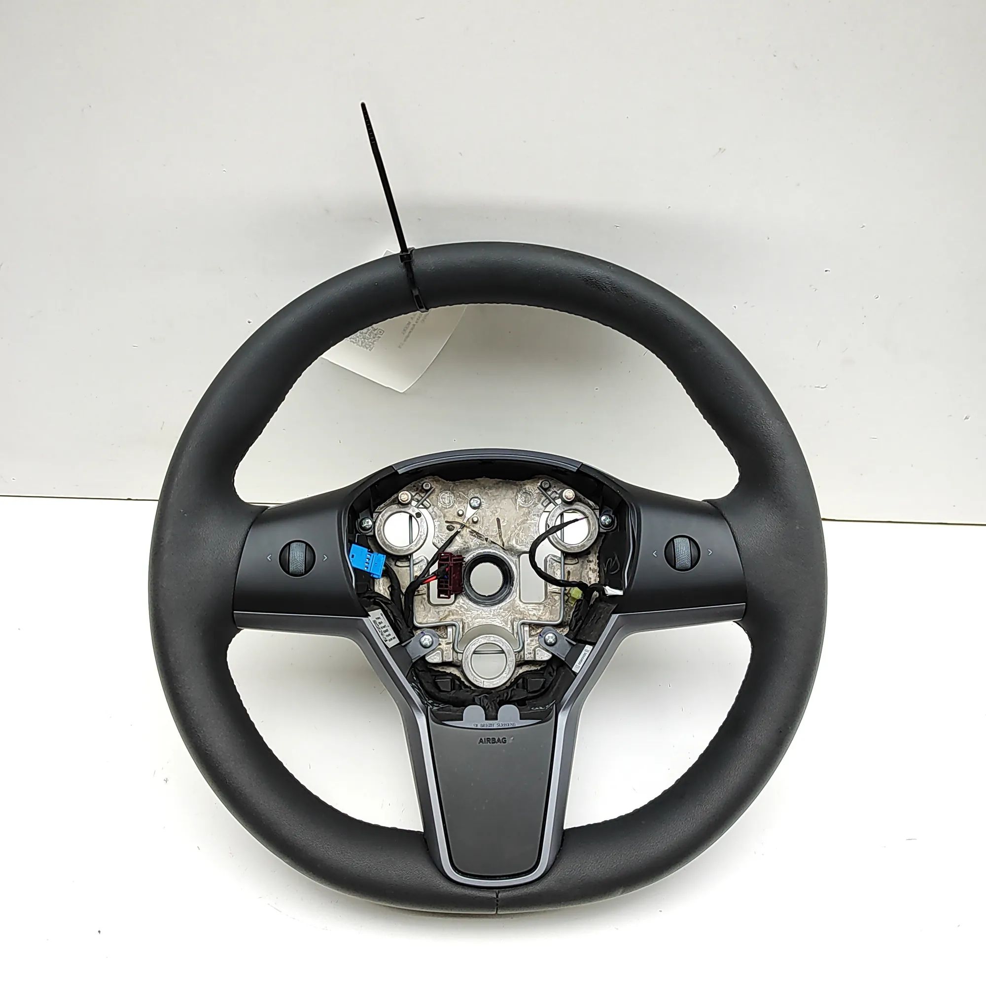 Tesla Model Y steering wheel 1626599-HP-D Steering Wheel TESLA MODEL Y (2019...