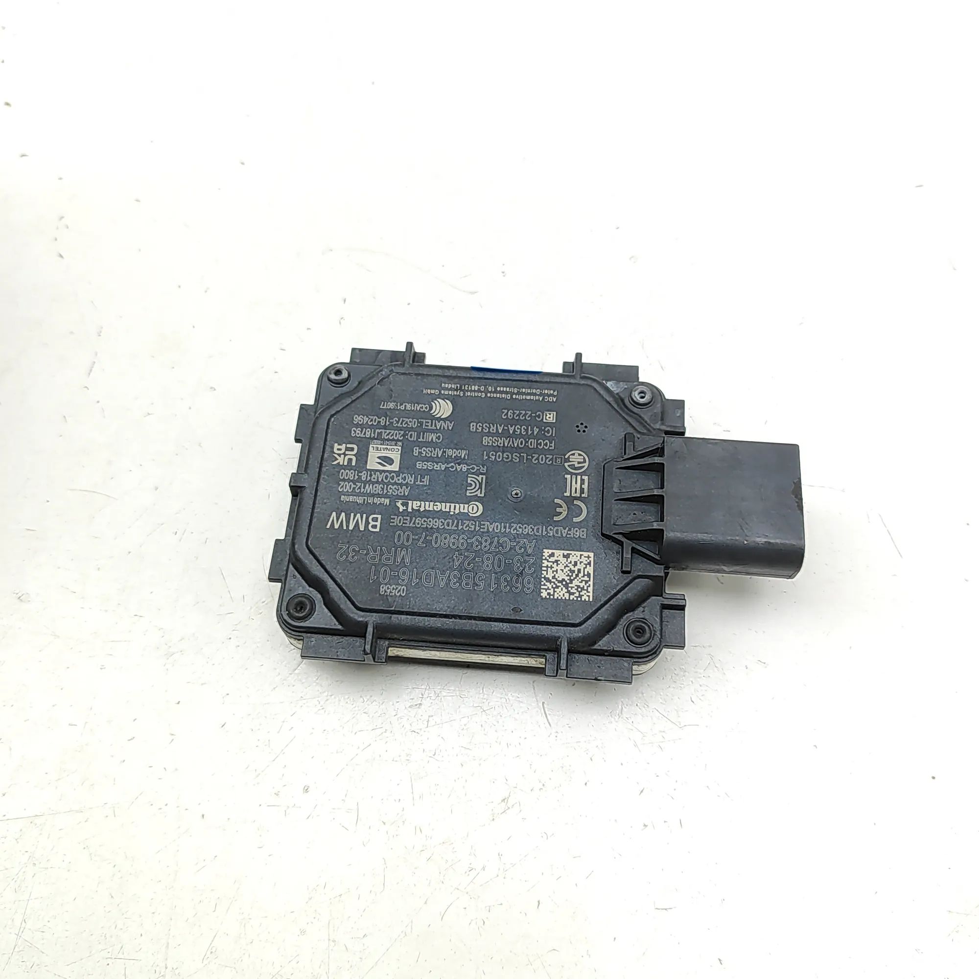 BMW 5 (G30 / G31) Distance Radar Sensor A2C7839980700, 5B3AD16 Distance Radar Sensor BM...
