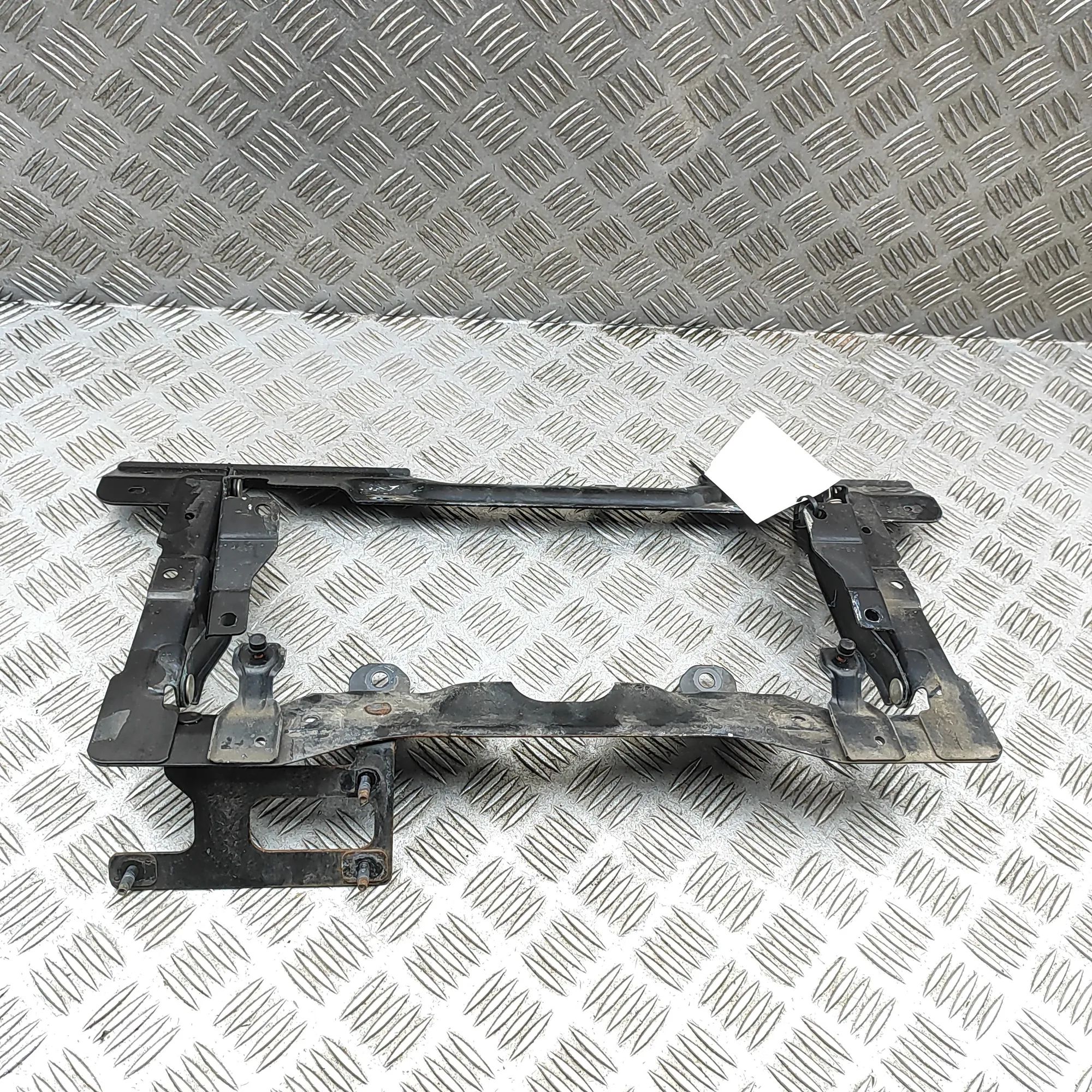 Nissan Leaf Bracket 65718-5SA0A Bracket NISSAN LEAF (ZE1) (2017-......