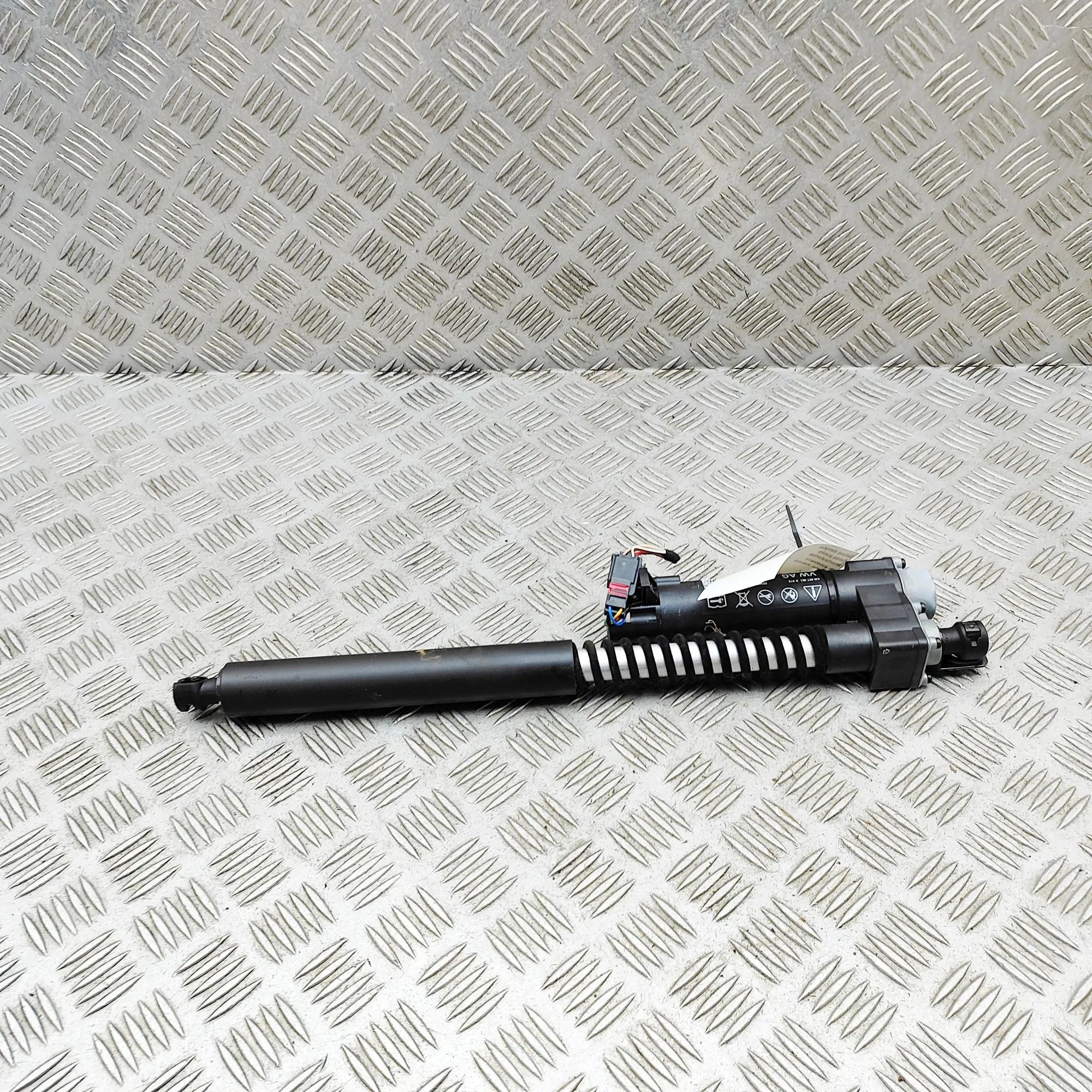Audi e-tron GT (FW) Left Side Tailgate Gas Strut 4J3827851B Left Side Tailgate Gas Strut AUDI E-...