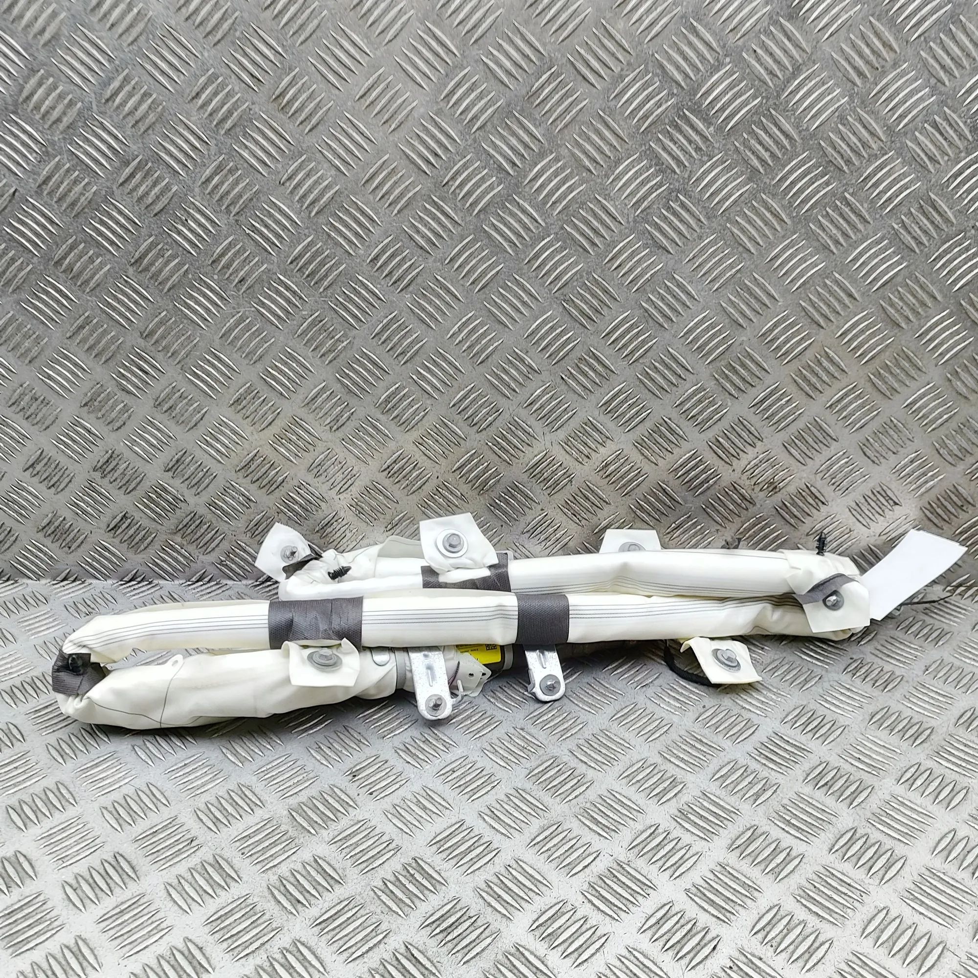 Tesla Model 3 Right Side Roof Safety Curtain SRS 1077828-00-E Right Side Roof Safety Curtain SRS...