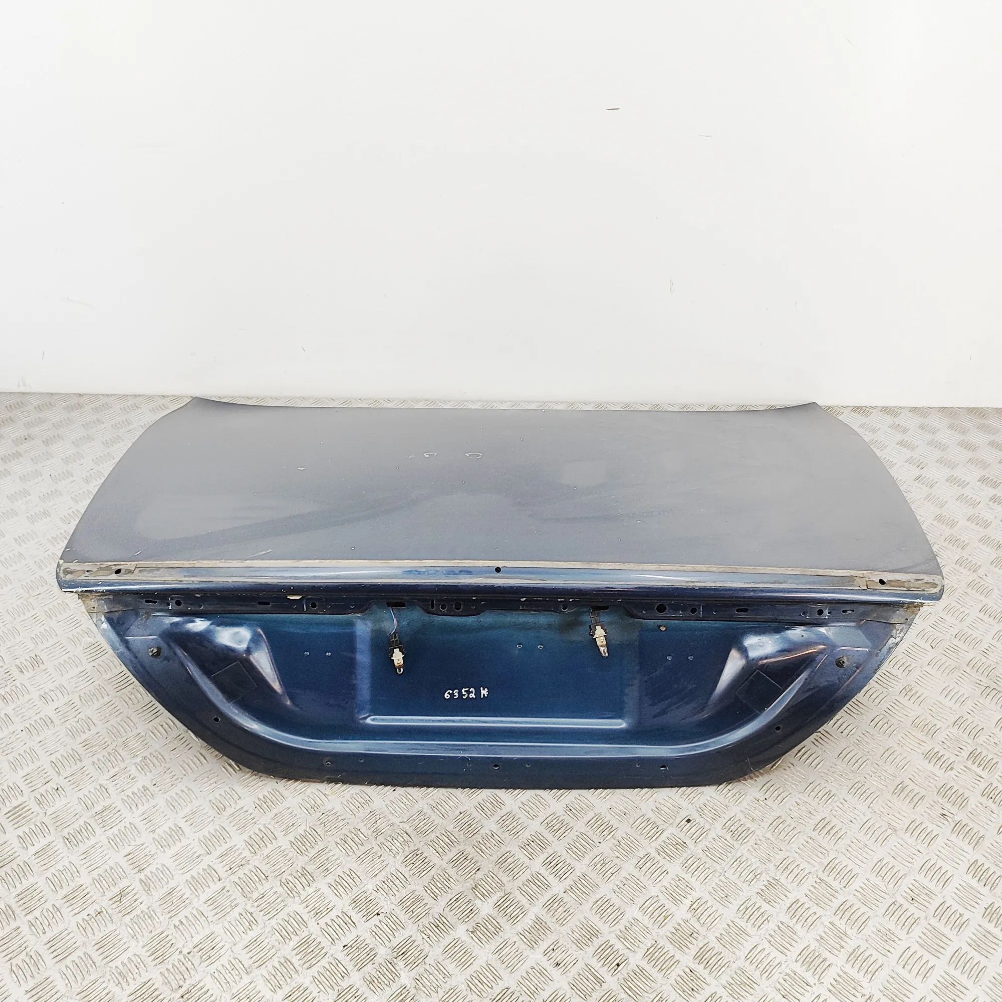 Jaguar XJ Tailgate Bootlid 7W93-F40110-AD Tailgate Bootlid JAGUAR XJ (X350...