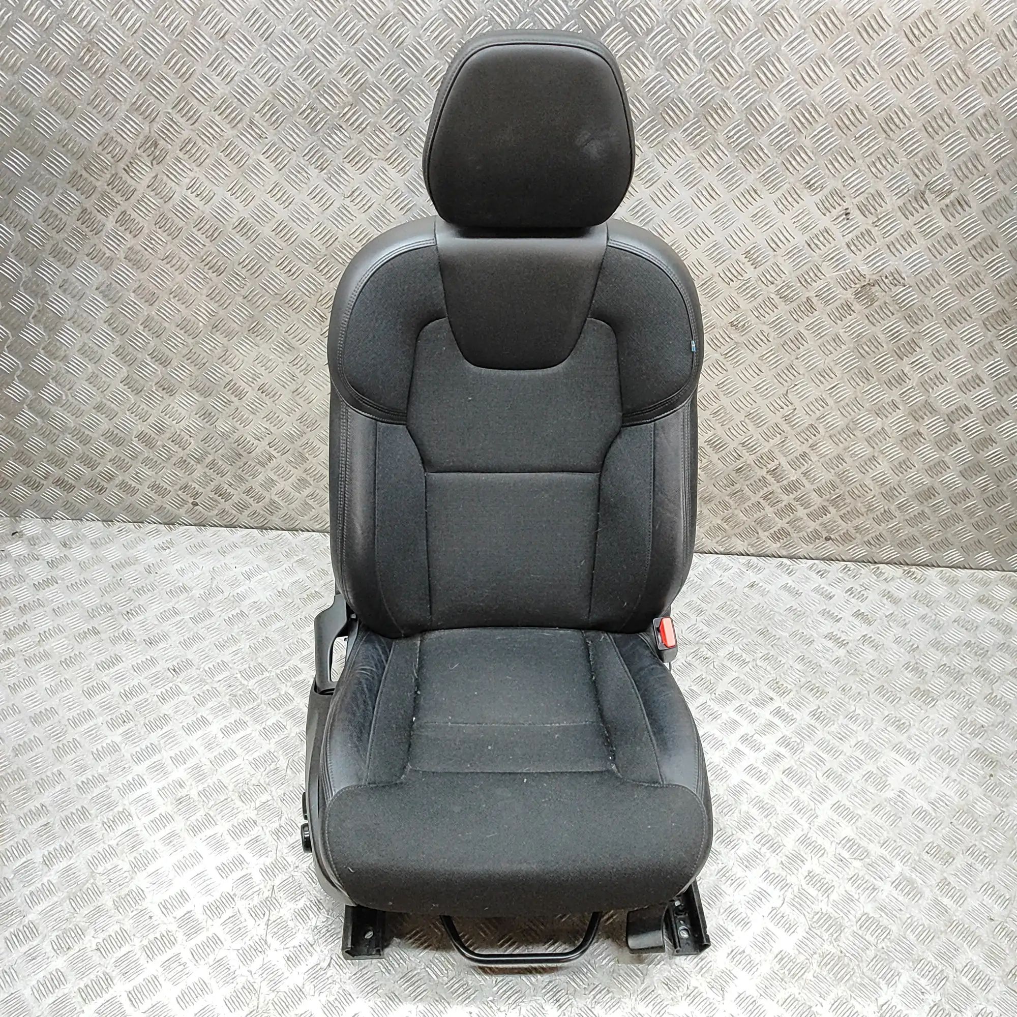 Volvo XC60 Front Right Seat 31435120, 31377308 Front Right Seat VOLVO XC60 ...