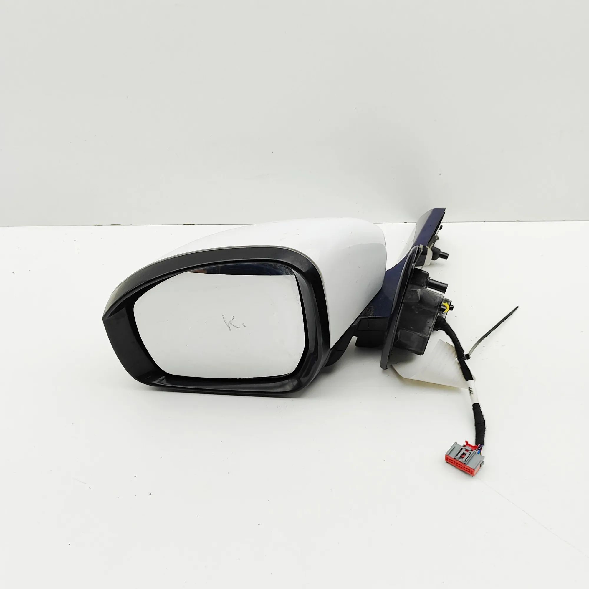 Land Rover Discovery Left Side Wing Mirror HY32-17E699-AB Left Side Wing Mirror LAND ROVER...