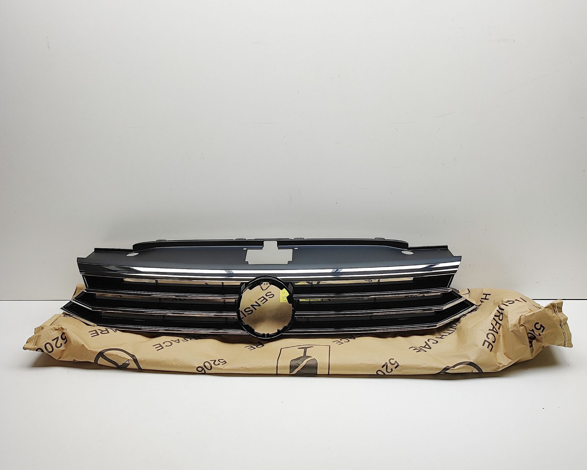 Volkswagen Passat (B7) Radiator Grille 3G0853651A Radiator Grille VW PASSAT (B8 3G2) (...