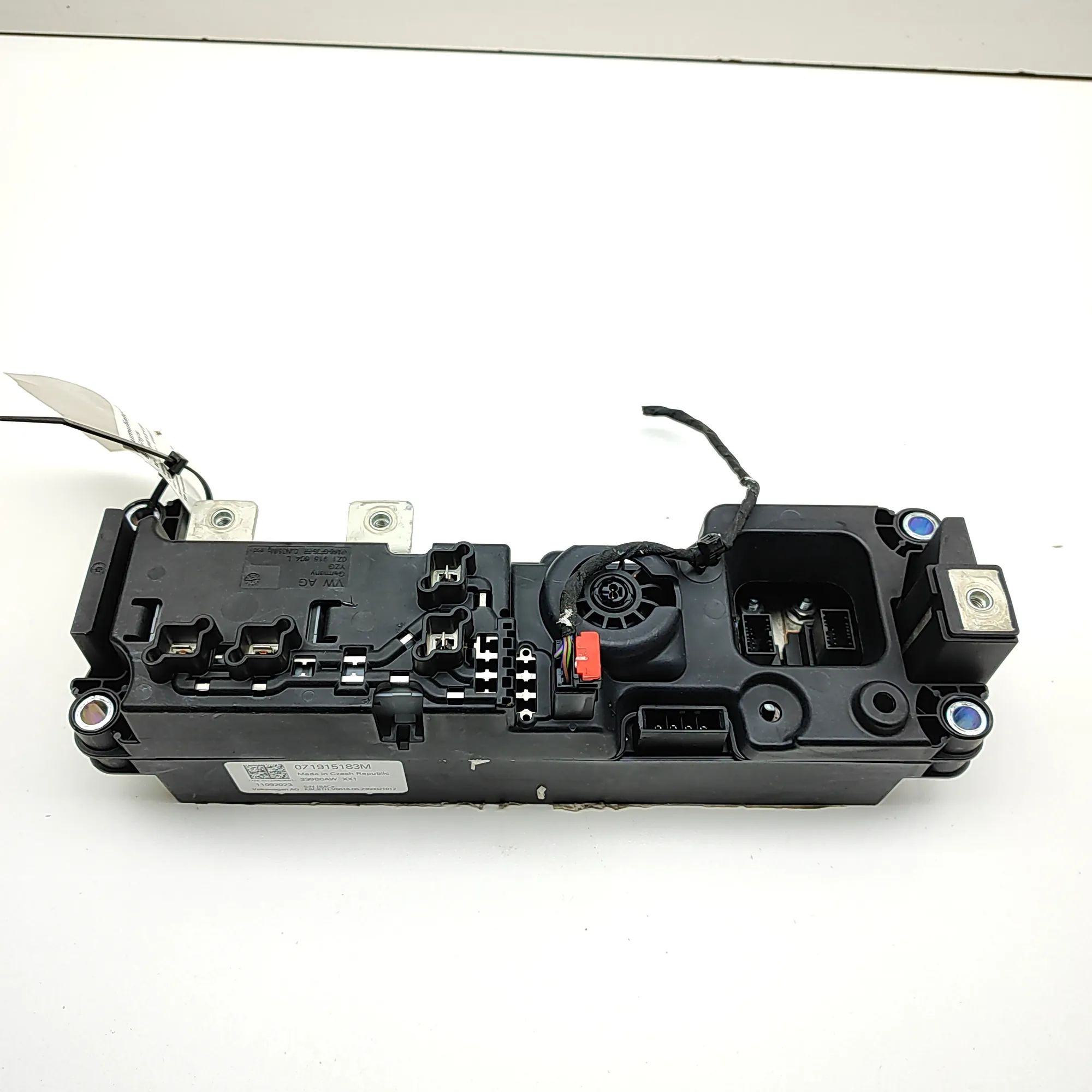 Other Control Units Brand/Model: VW ID.3
Year: 2019

0Z1915604L, 0Z...
