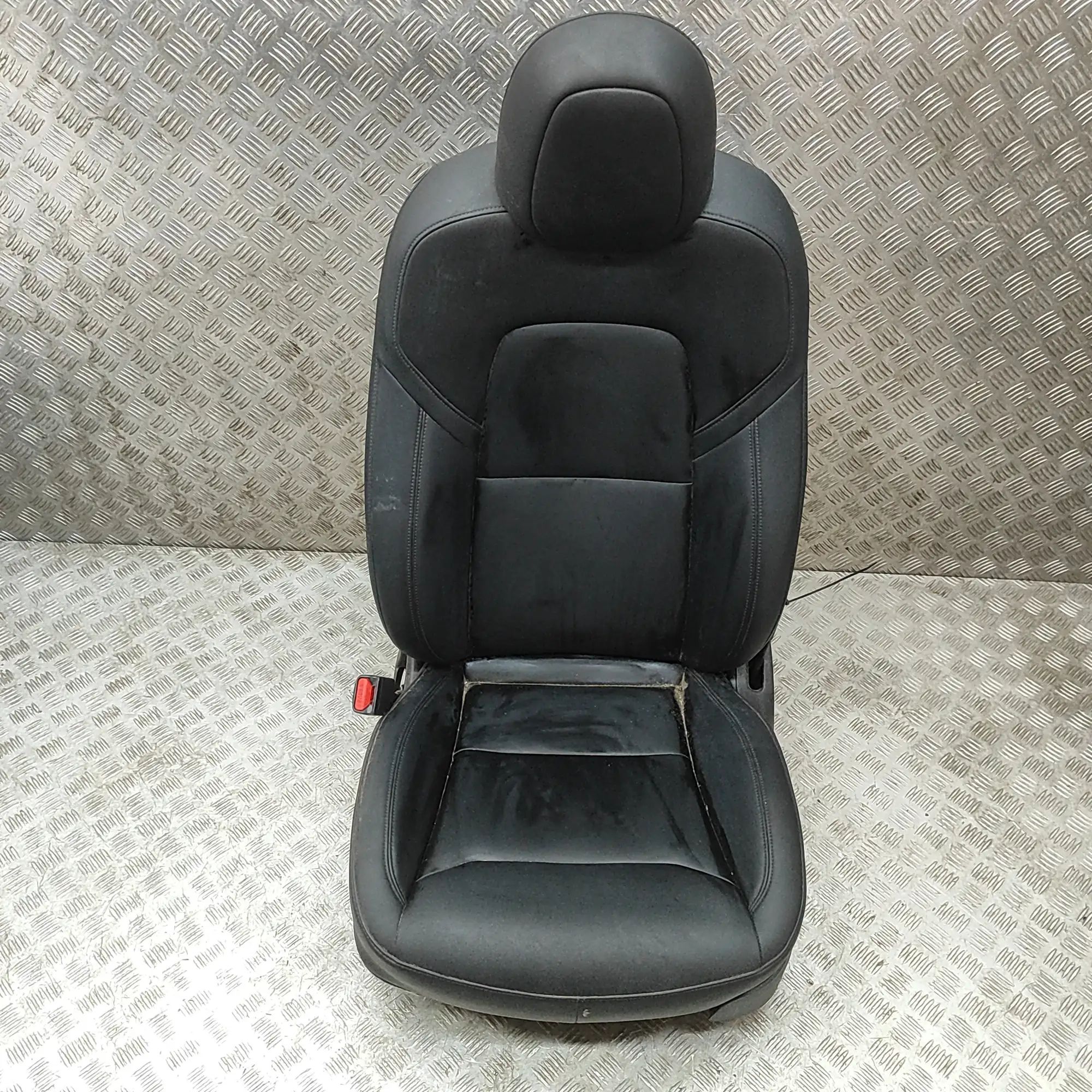 Tesla Model Y Front Left Seat 1456942-SN-E Front Left Seat TESLA MODEL Y (201...