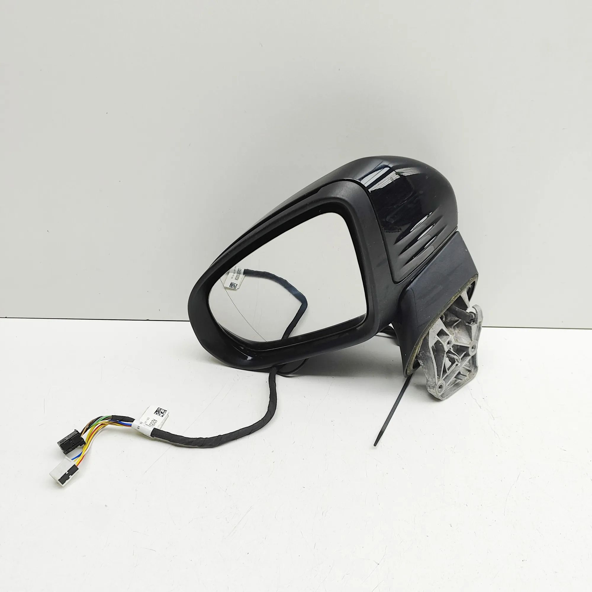 Mercedes-Benz A (W176) Left Side Wing Mirror A2058105503, A2058104105 Left Side Wing Mirror ...