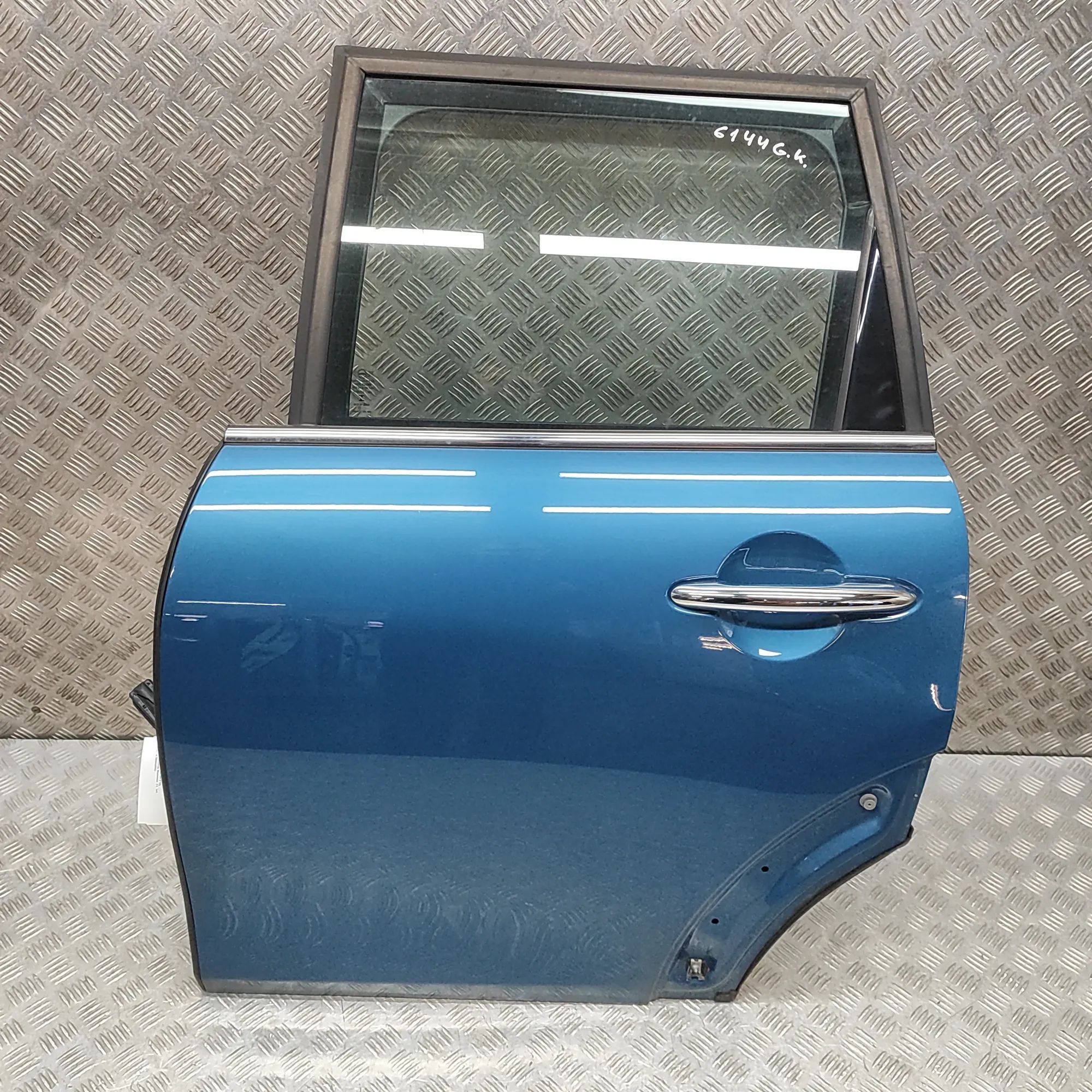 Mini One, Cooper (F55 / F56 / F57) Rear Left Door 7327449 Rear Left Door MINI COOPER (F55) (2014-...