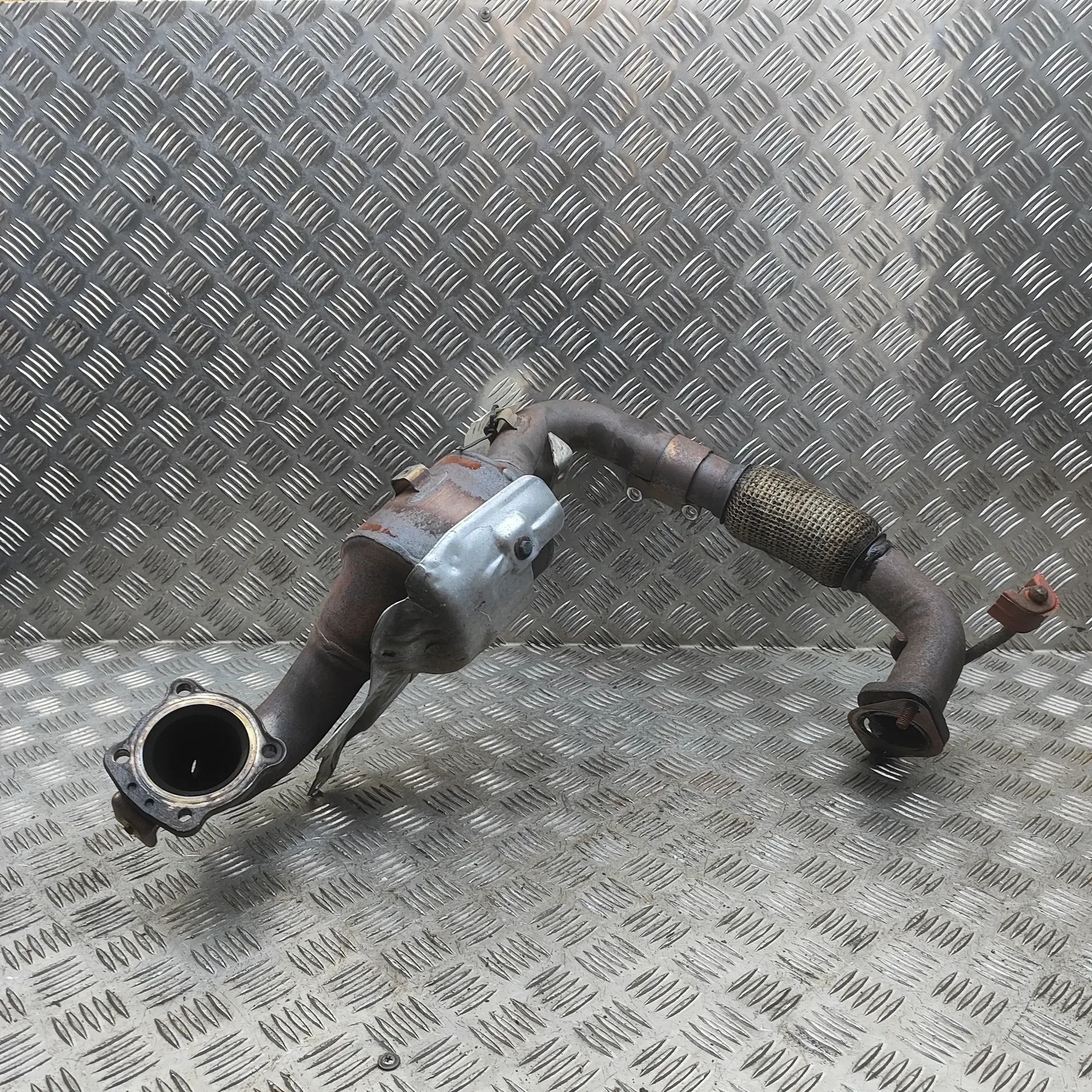 Ford Fiesta Catalyst Converter CV21-5E211-AH Catalyst Converter FORD FIESTA (V...