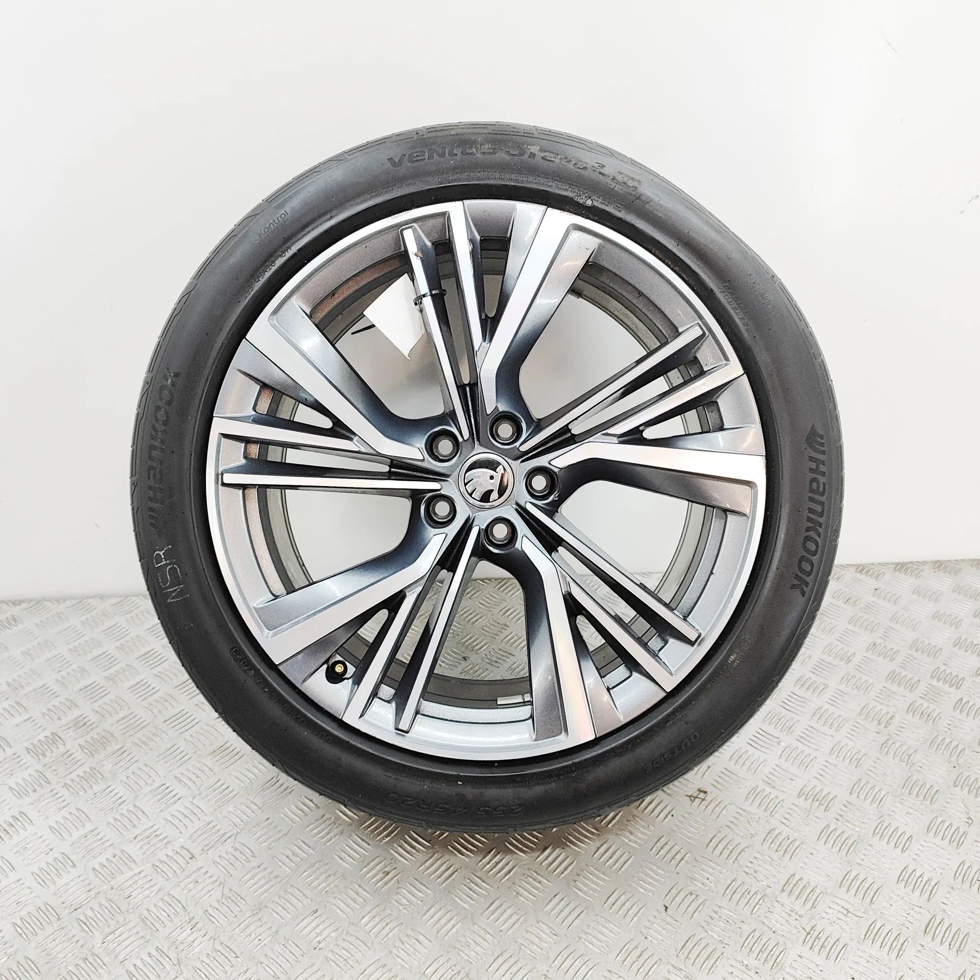 Skoda Enyaq Alloy Wheel 5LA601025 Alloy Wheel SKODA ENYAQ (iV SUV 5AC, ...