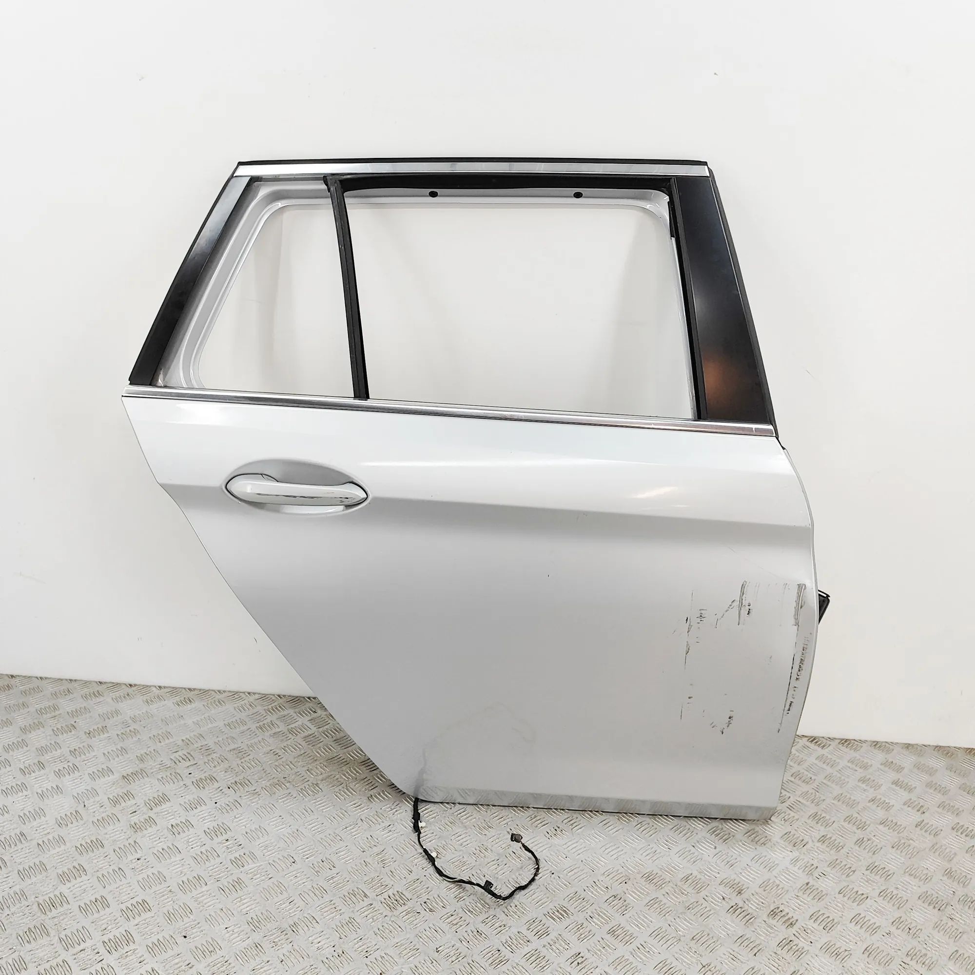 BMW 5 (G30 / G31) Rear Right Door 7408965 Rear Right Door BMW 5 SERIES (Touring G...