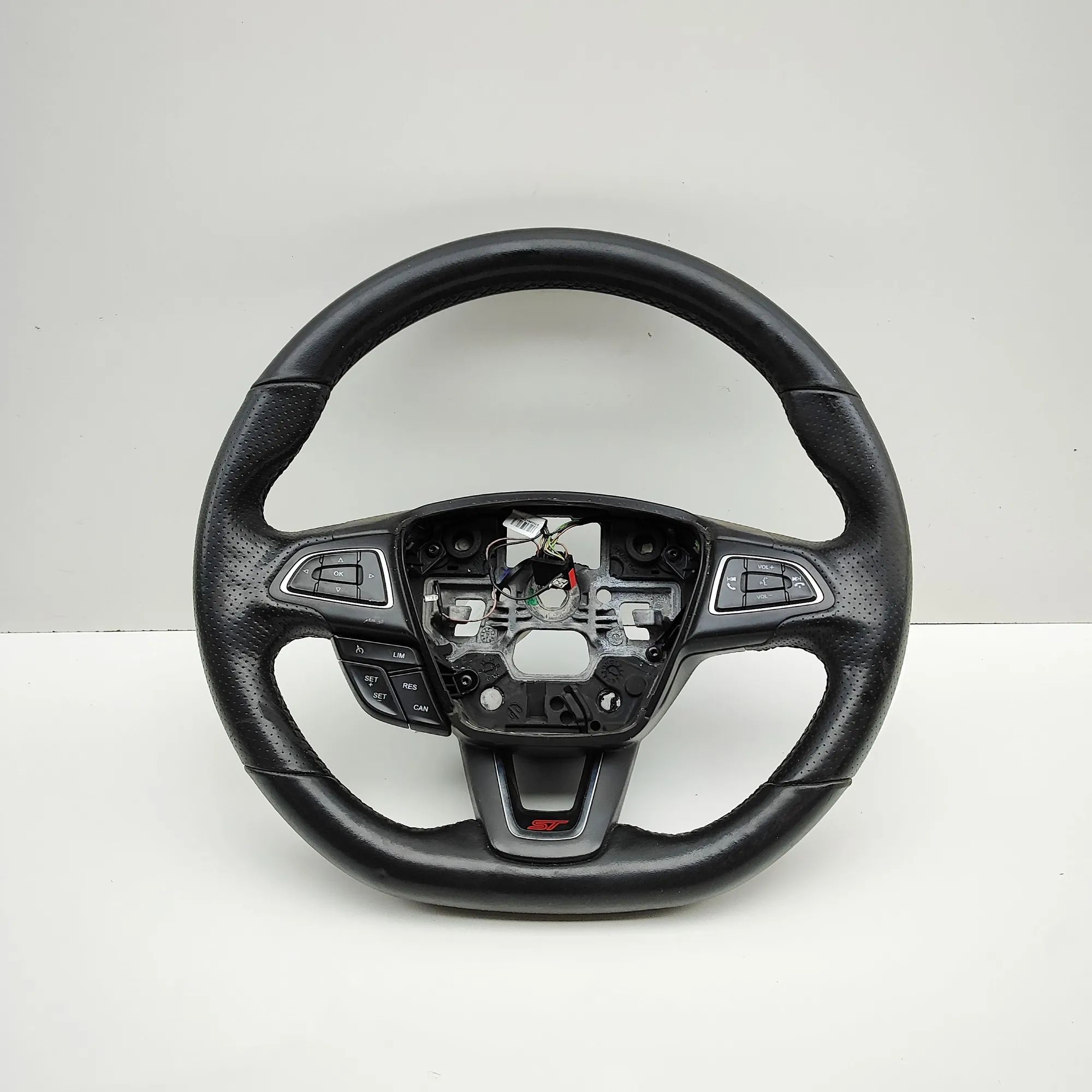 Ford Focus steering wheel