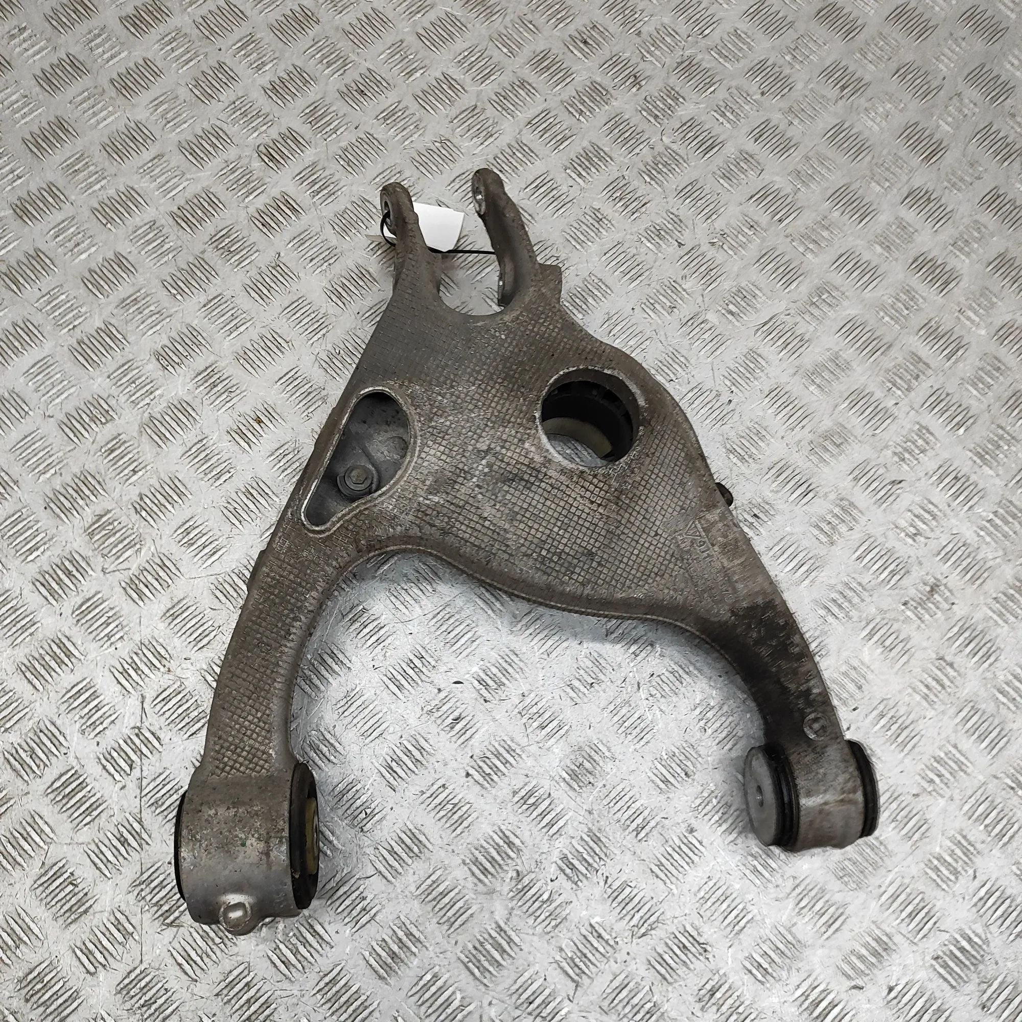 Audi e-tron GT (FW) Rear Left Lower Control Arm 9J1505311A, 9J1505311, 9J1505375A, 9J1505375, 9...