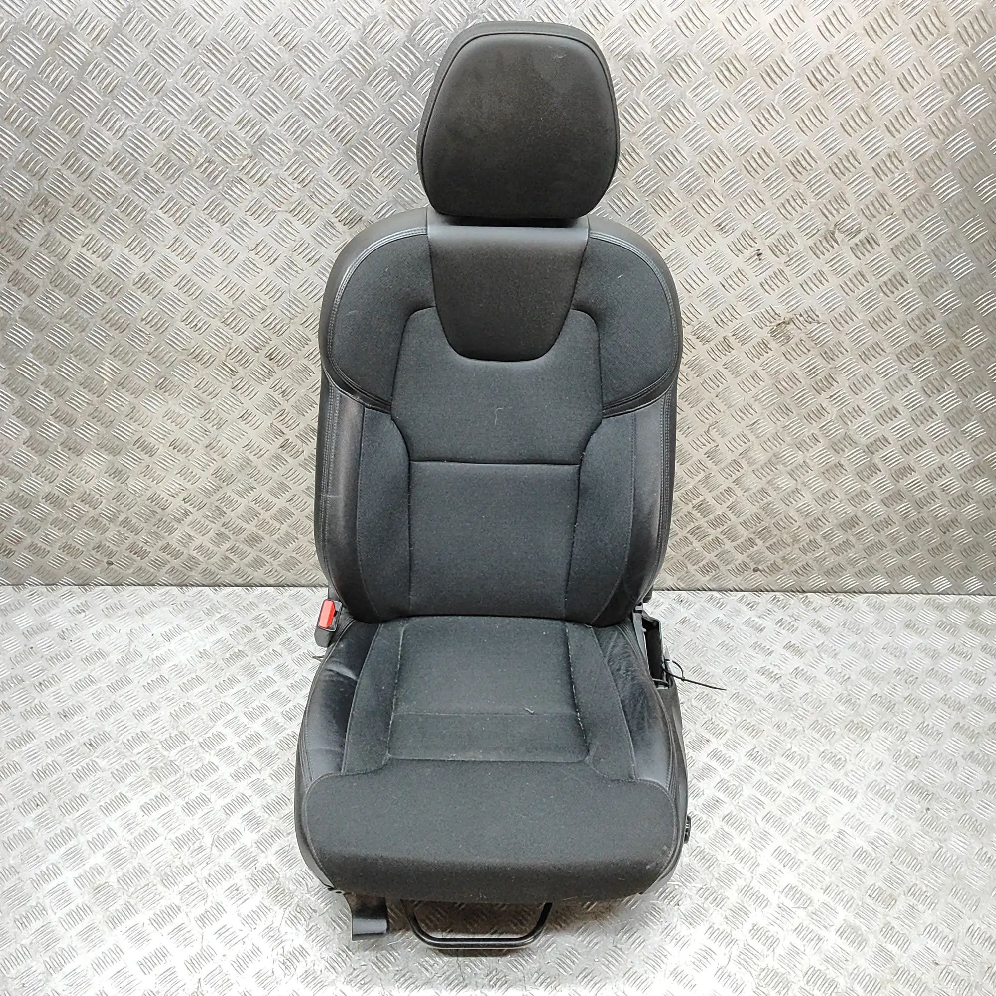 Volvo XC60 Front Left Seat 31435120, 31377308 Front Left Seat VOLVO XC60 (...