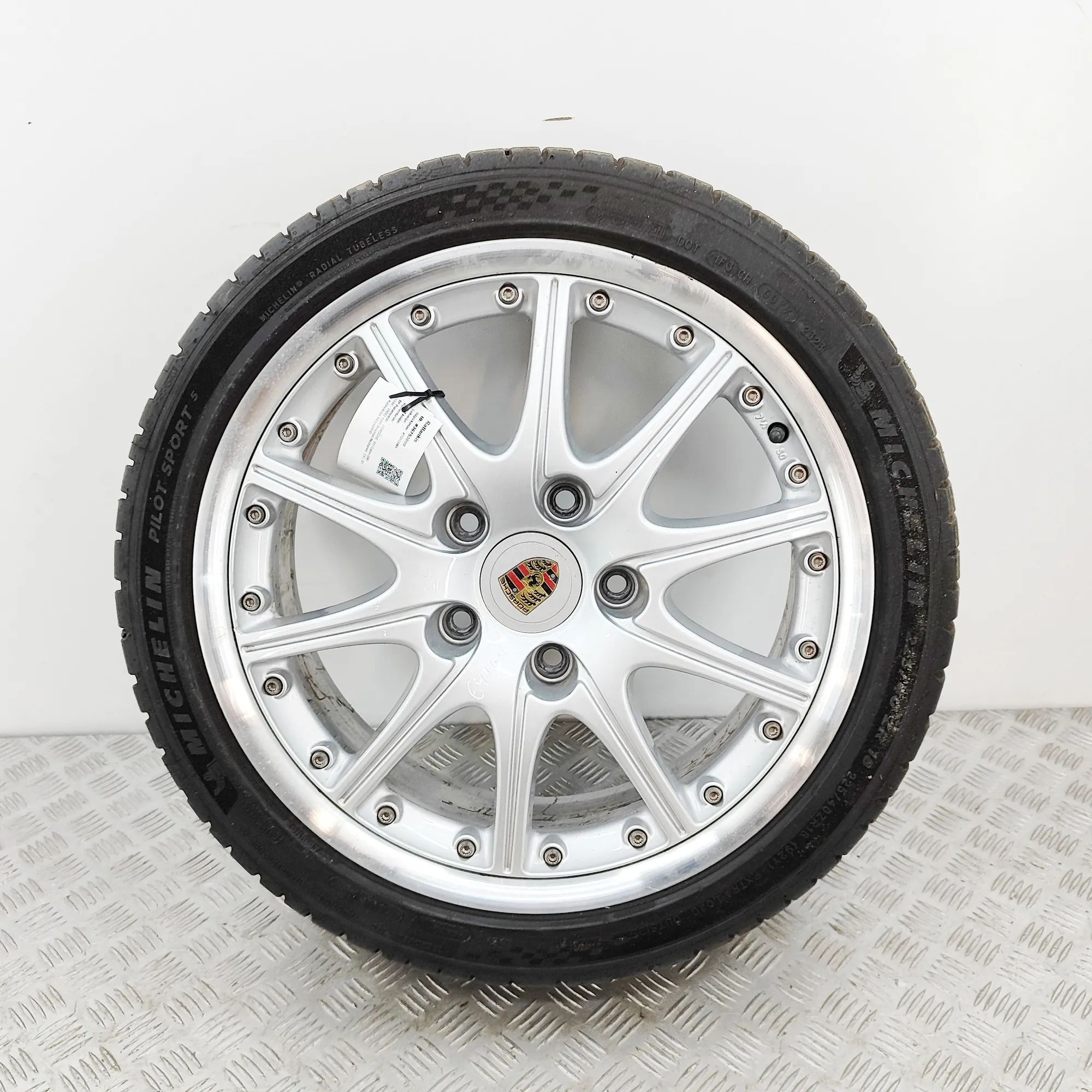 Porsche 911 (996) Alloy Wheel 99636213455 Alloy Wheel PORSCHE 911 (Cabrio 996...