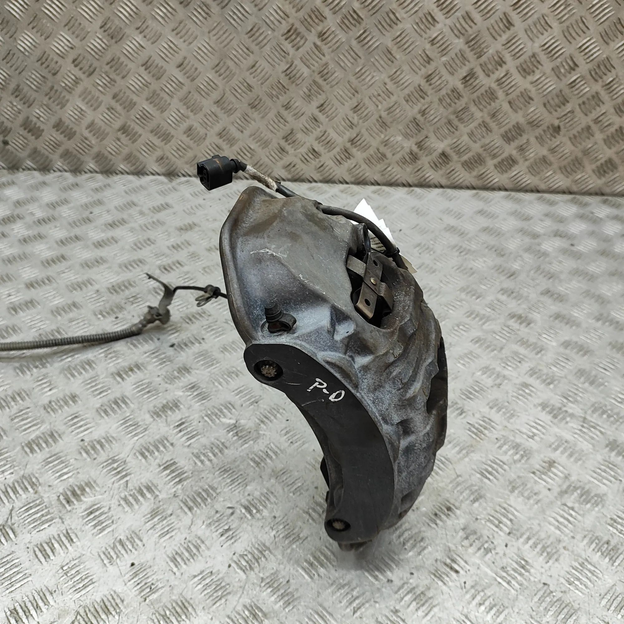 Audi e-tron GT (FW) Front Right Brake Caliper 7PP615123, 7PP615123BM5 Front Right Brake Calip...