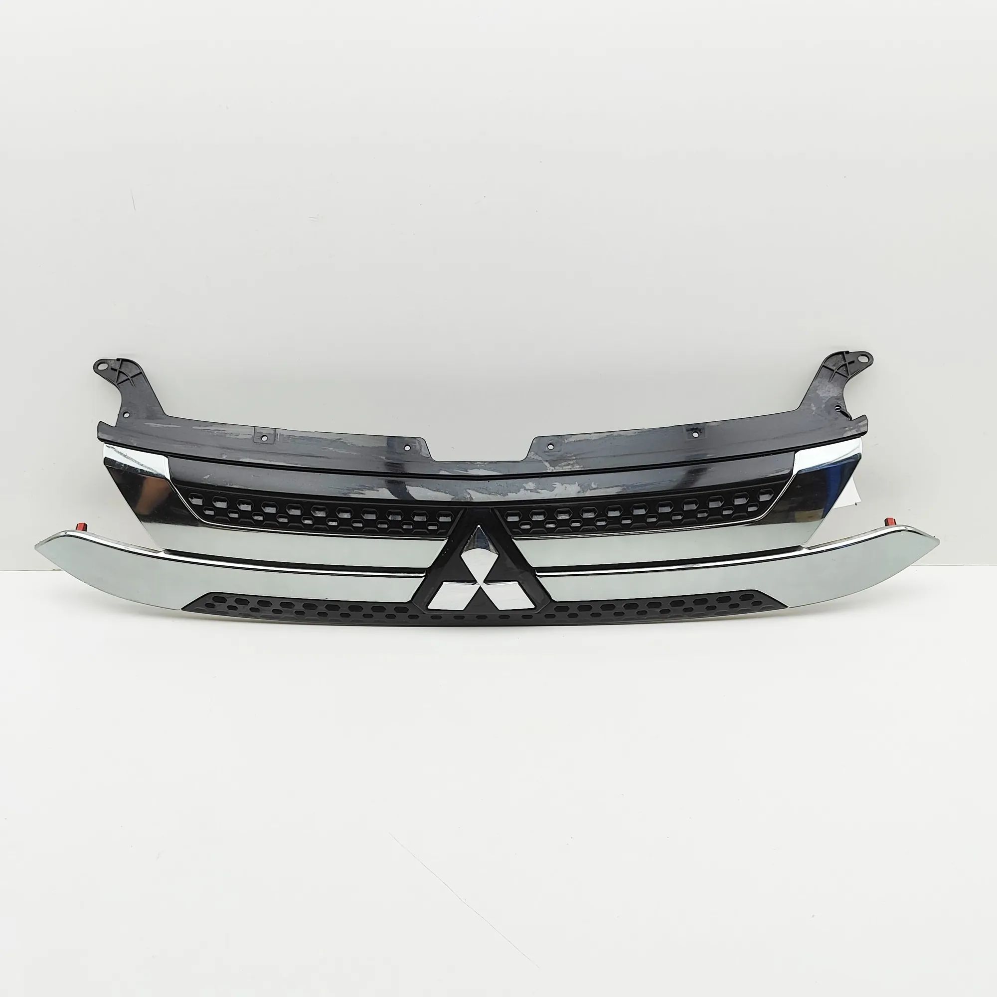 Mitsubishi Outlander Radiator Grille 7450B319, 7450B304, 7450B305, 7450B298, 7450B29...